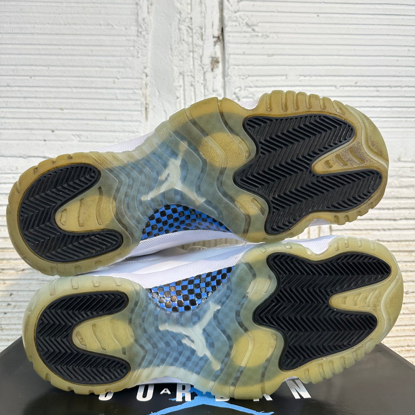 Air Jordan 11 Low Legend Blue Sz 9