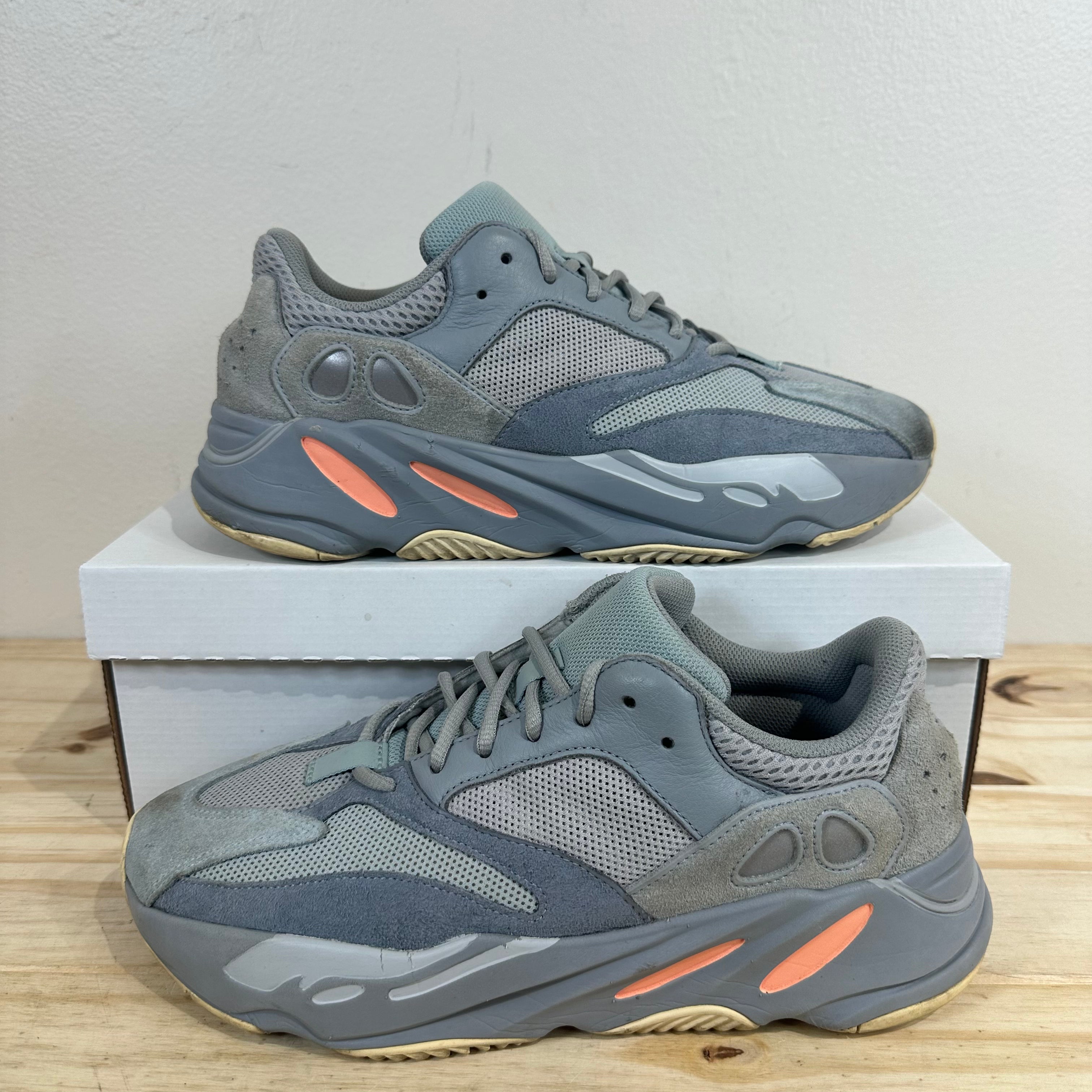 Adidas Yeezy 700 Inertia Sz 10.5