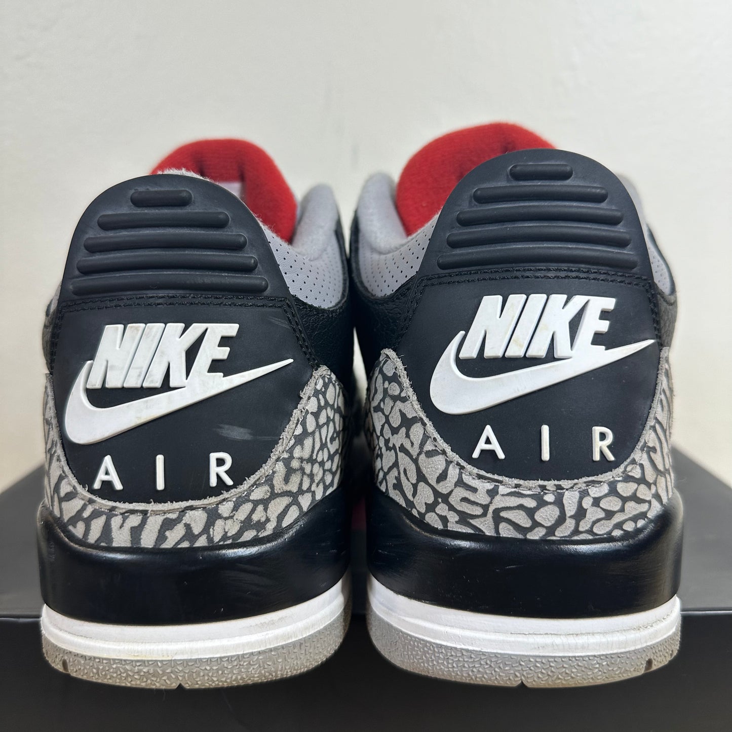 Air Jordan 3 Black Cement (2018) Sz 10