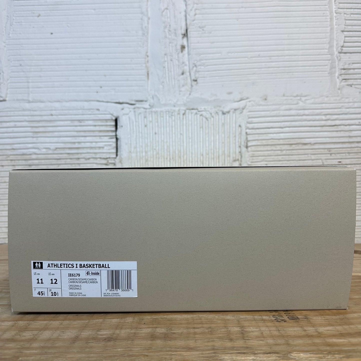 Adidas Fear of God Athletics Basketball Carbon Sesame Sz 11 DS