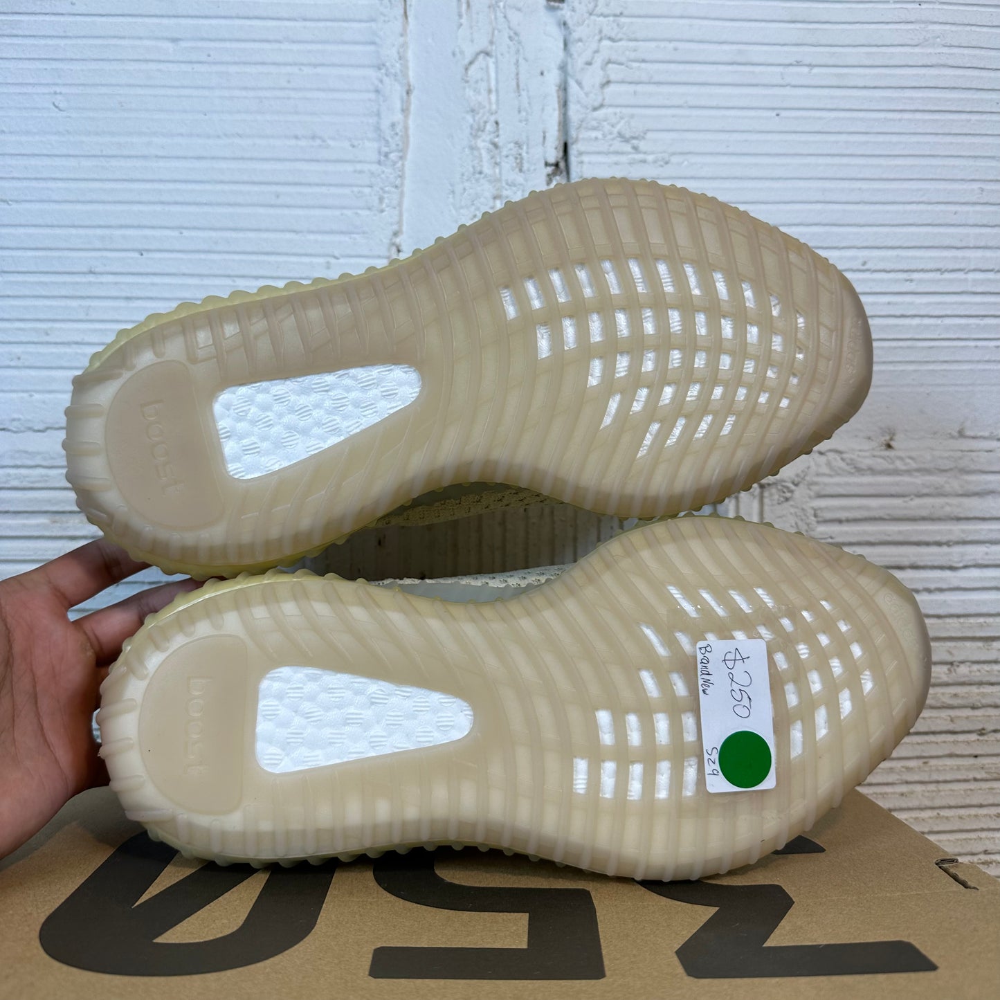 Adidas Yeezy Boost 350 V2 Flax Sz 9 DS