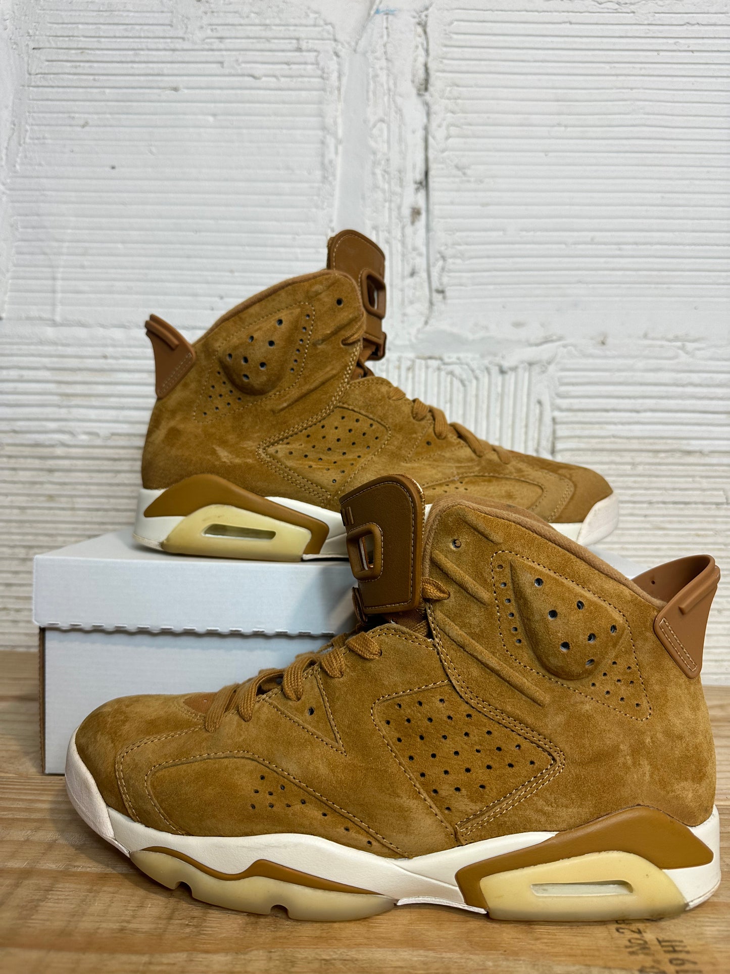 Air Jordan 6 Wheat Sz 11