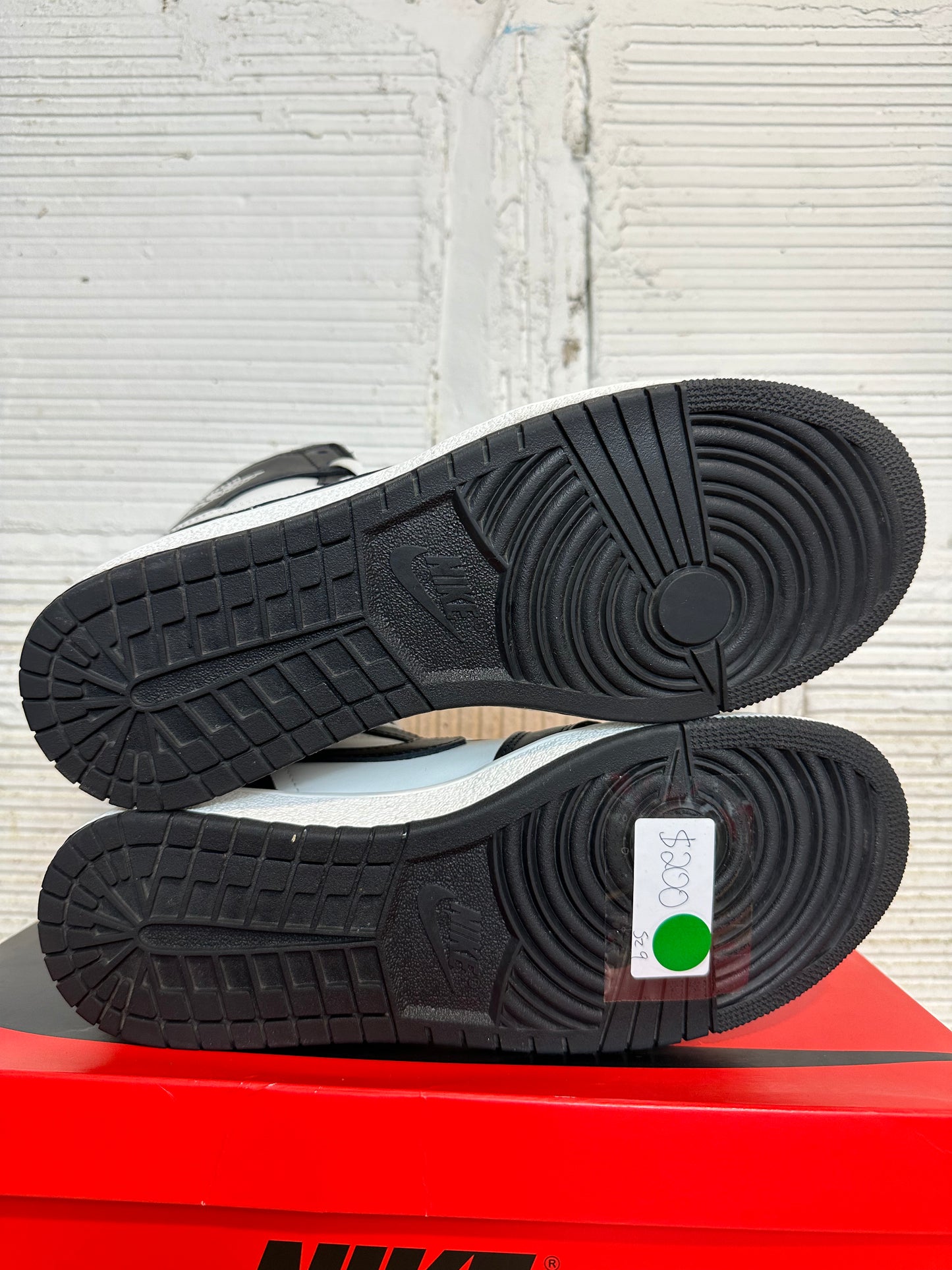 Air Jordan 1 High 85 Black White Sz 9