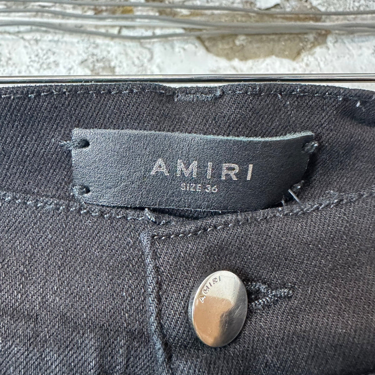 Amiri Knee Rip Black Denim Jeans Sz 36