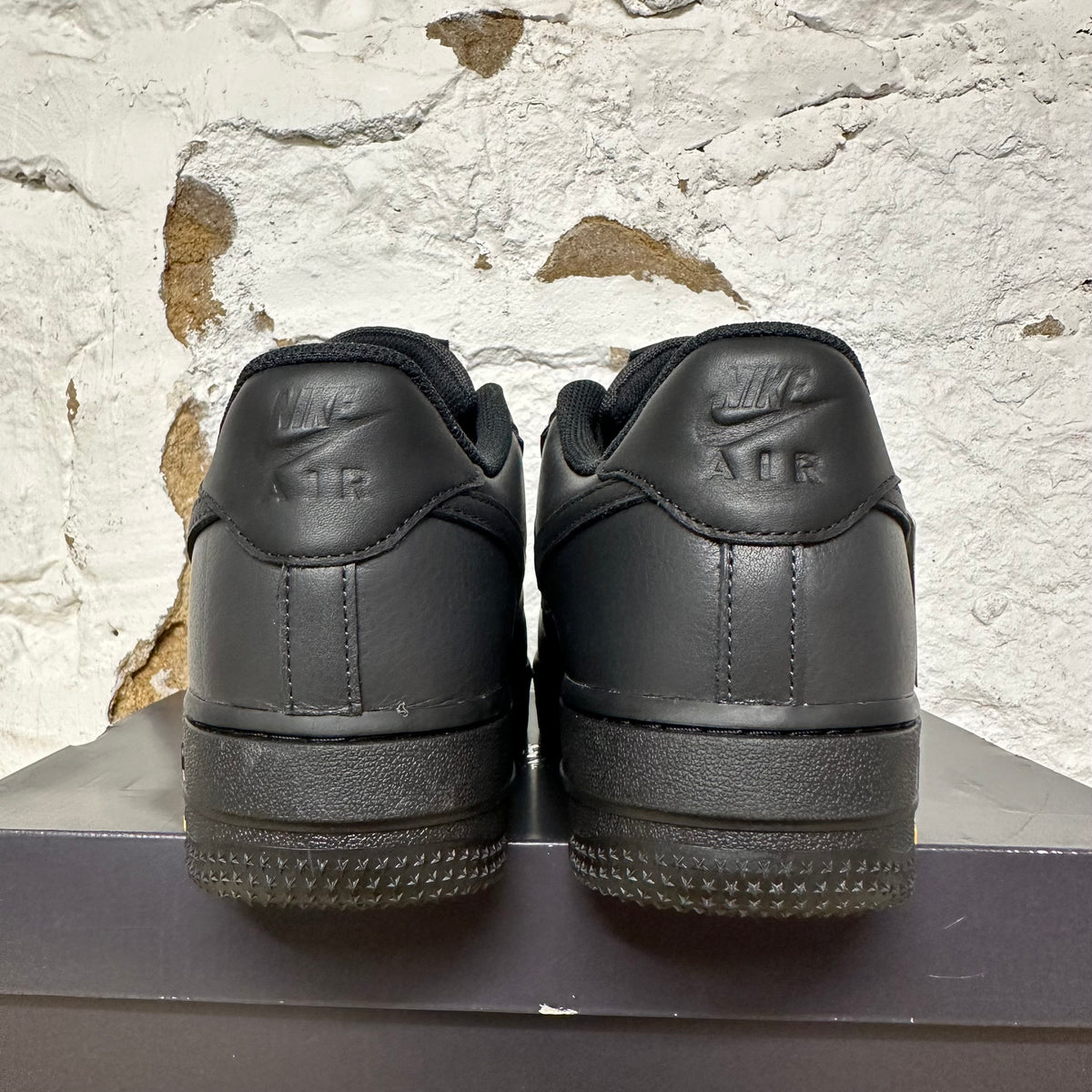 Nike Air Force 1 Low Gore-Tex Vibram Black Sz 10.5 DS