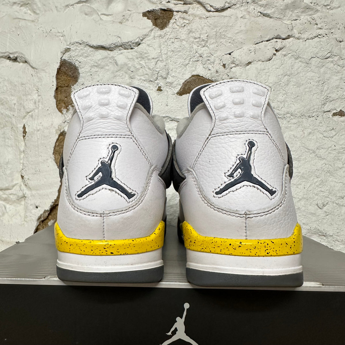 Air Jordan 4 Rare Air Tour Yellow (2026) Sz 9
