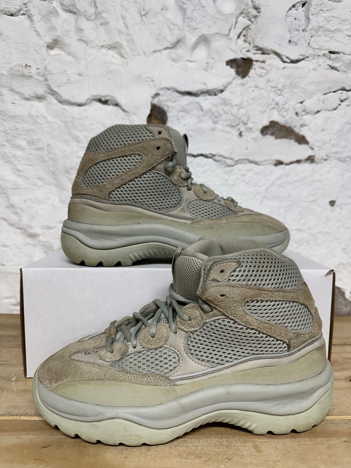 Yeezy Boot Salt Sz 7.5