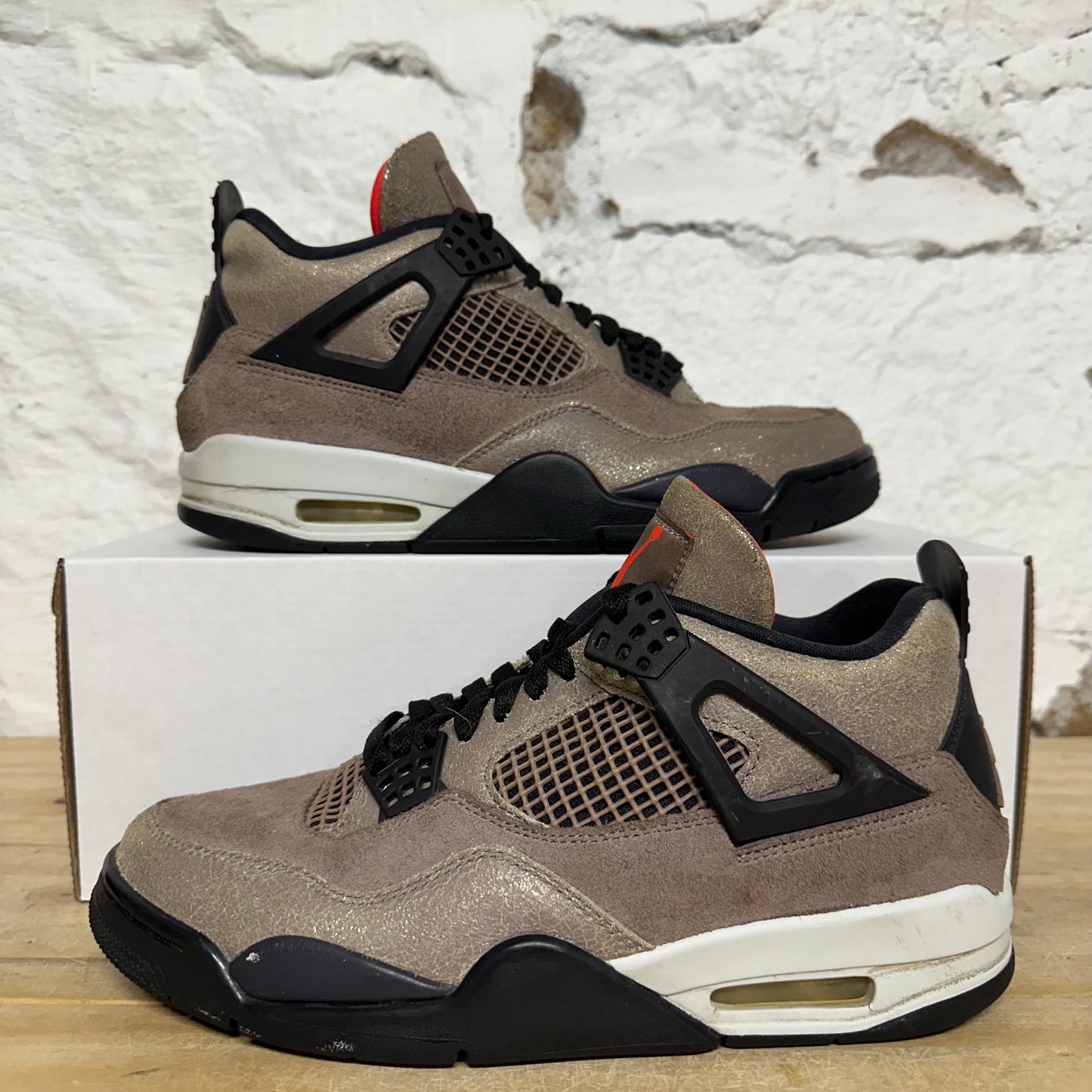 Air Jordan 4 Taupe Haze Sz 8.5