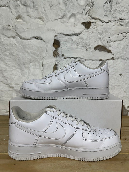 Nike Air Force 1 Low Supreme White Sz 9.5