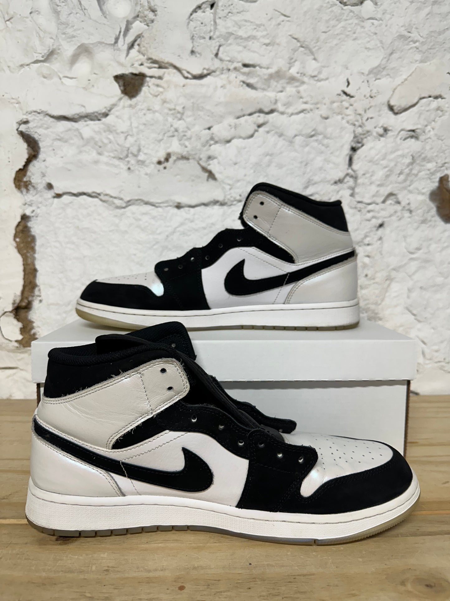 Air Jordan 1 Mid Diamond Sz 11