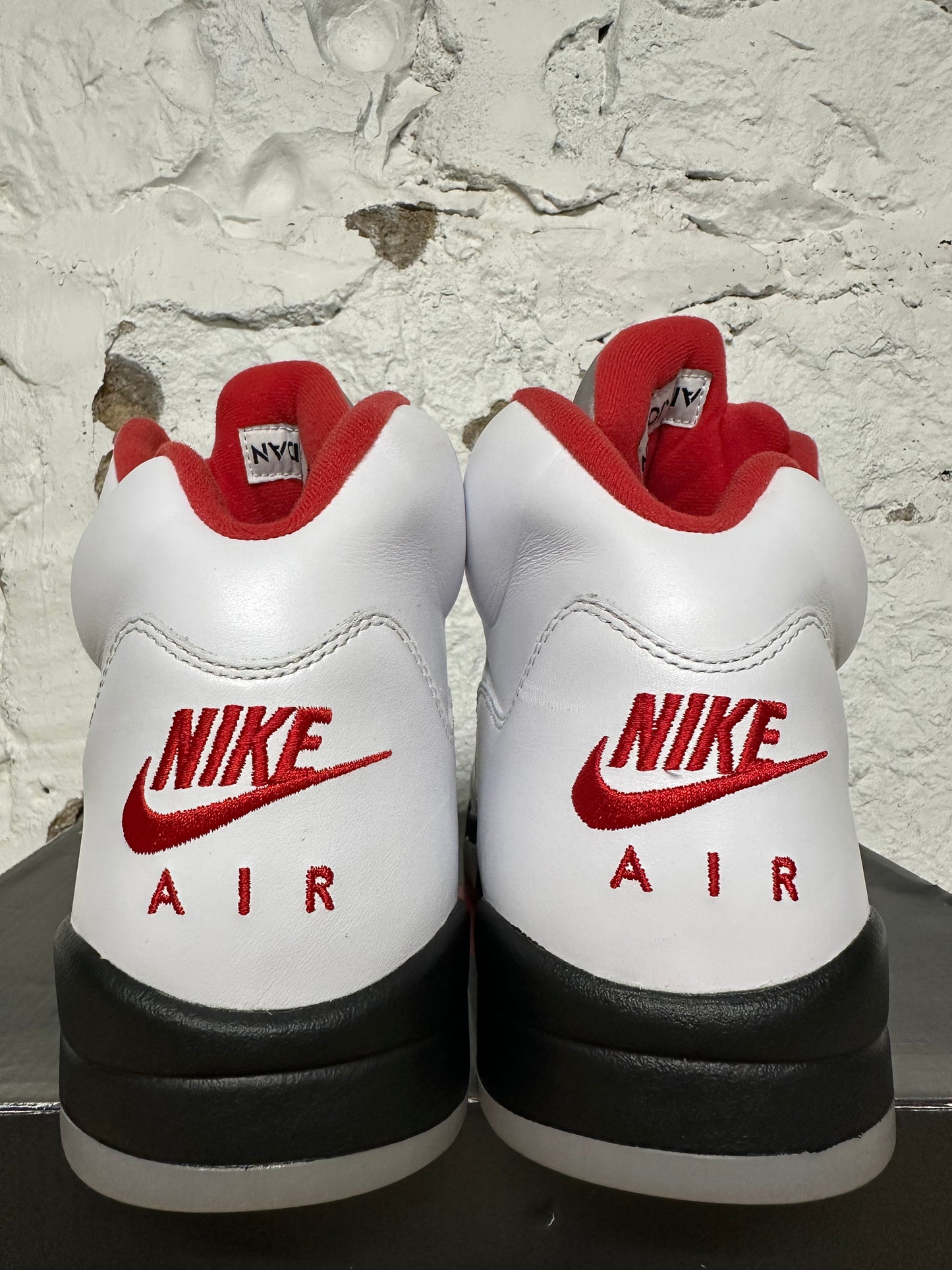 Air Jordan 5 Fire Red Silver Tongue (2020) Sz 12