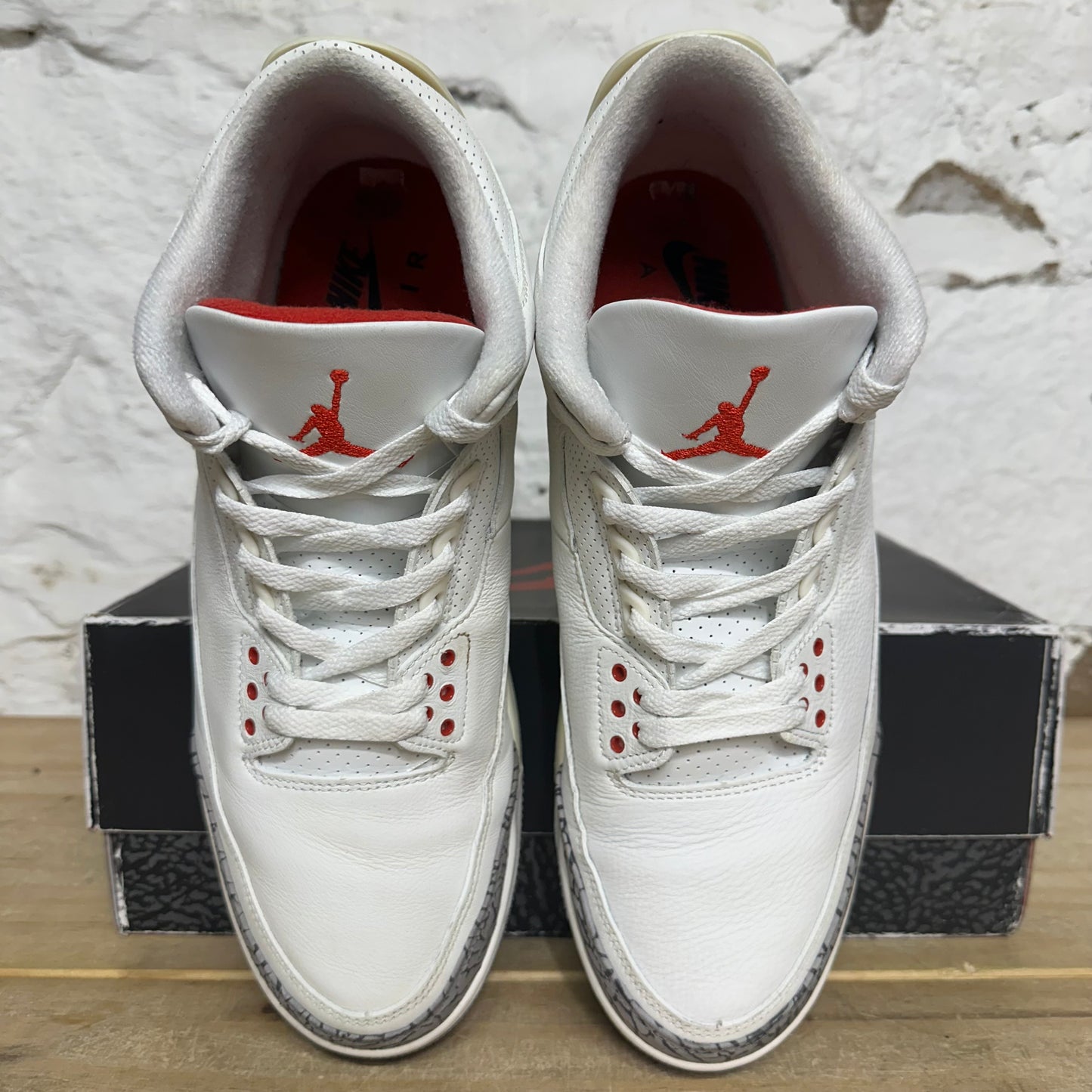 Air Jordan 3 Reimagined White Cement Sz 12.5