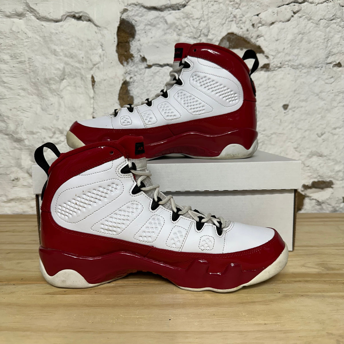 Air Jordan 9 White Gym Red Sz 9