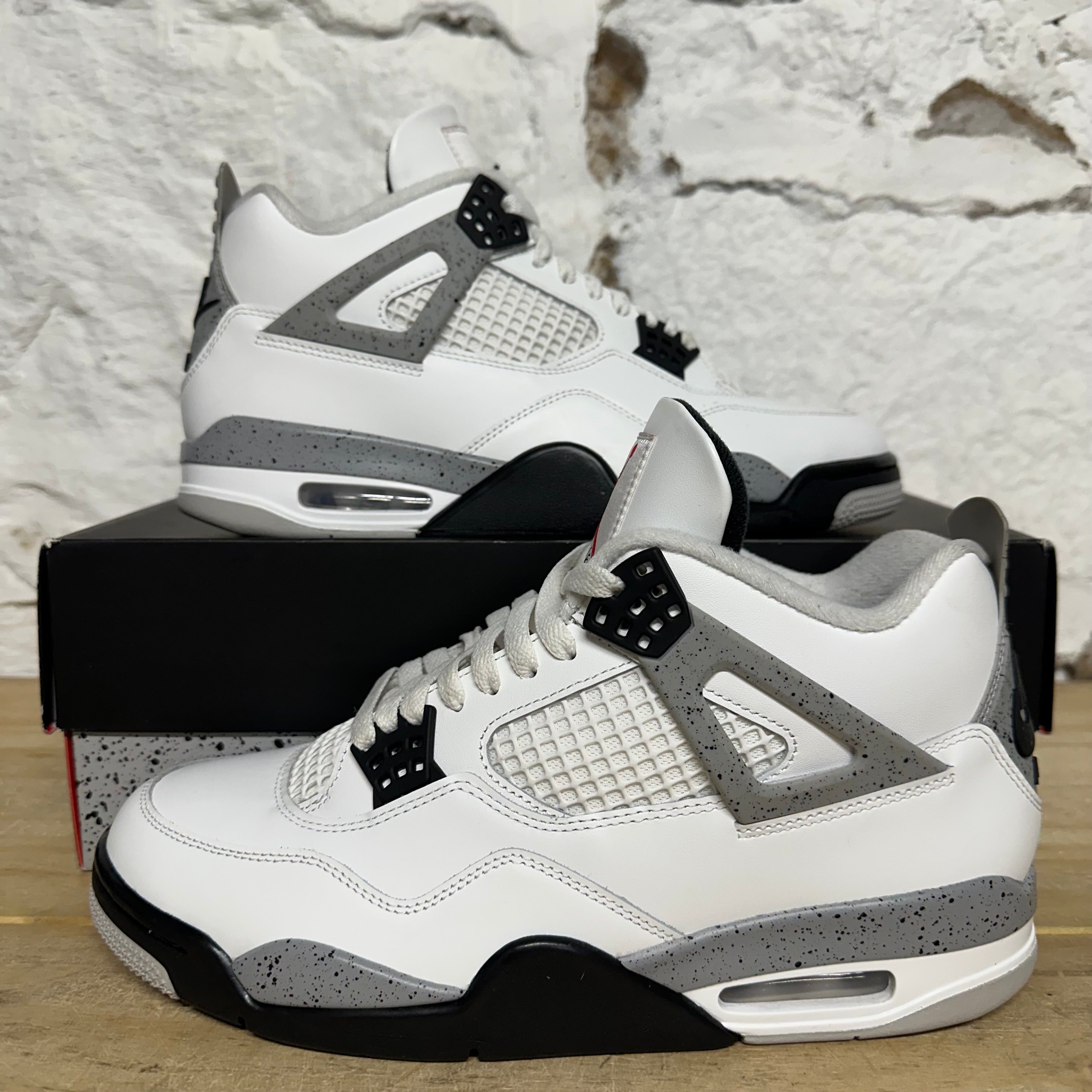 Air Jordan 4 White Cement Sz 10