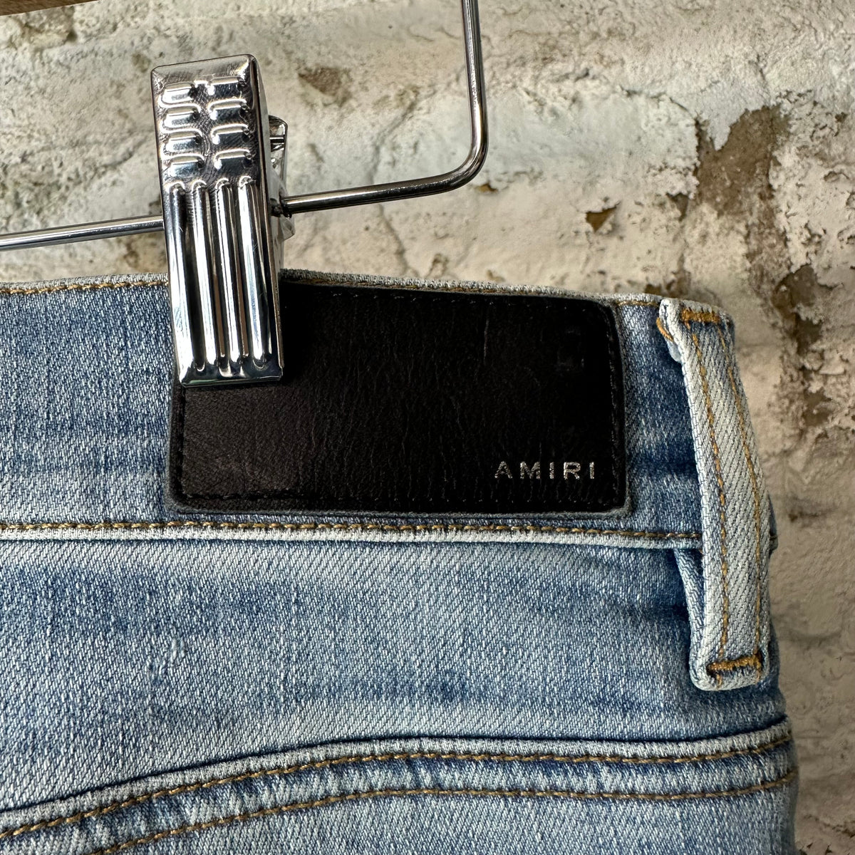 Amiri Black Old English Spell Blue Denim Jeans Sz 33