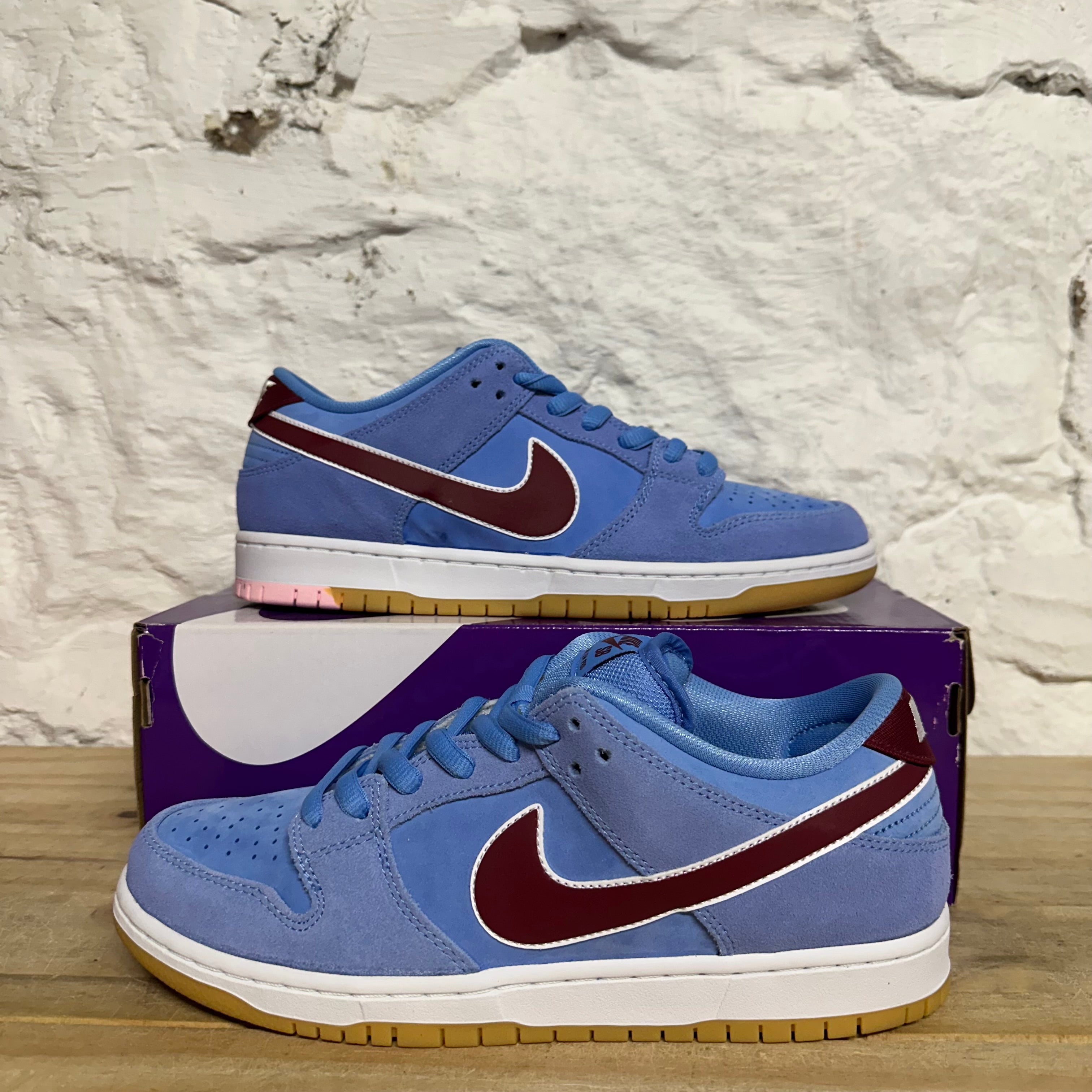 Nike SB Dunk Low Philadelphia Phillies Sz 9 DS