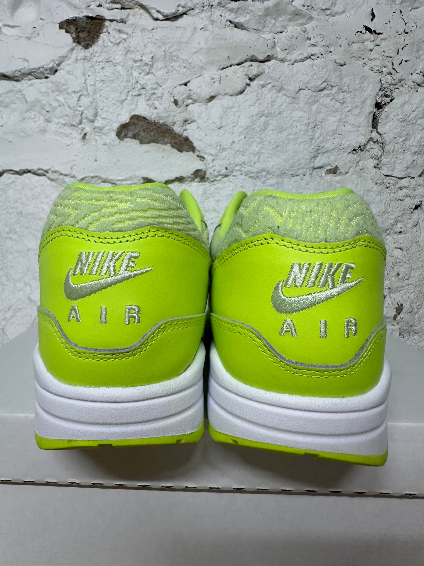 Nike Air Max 1 PRM Volt Sz 11