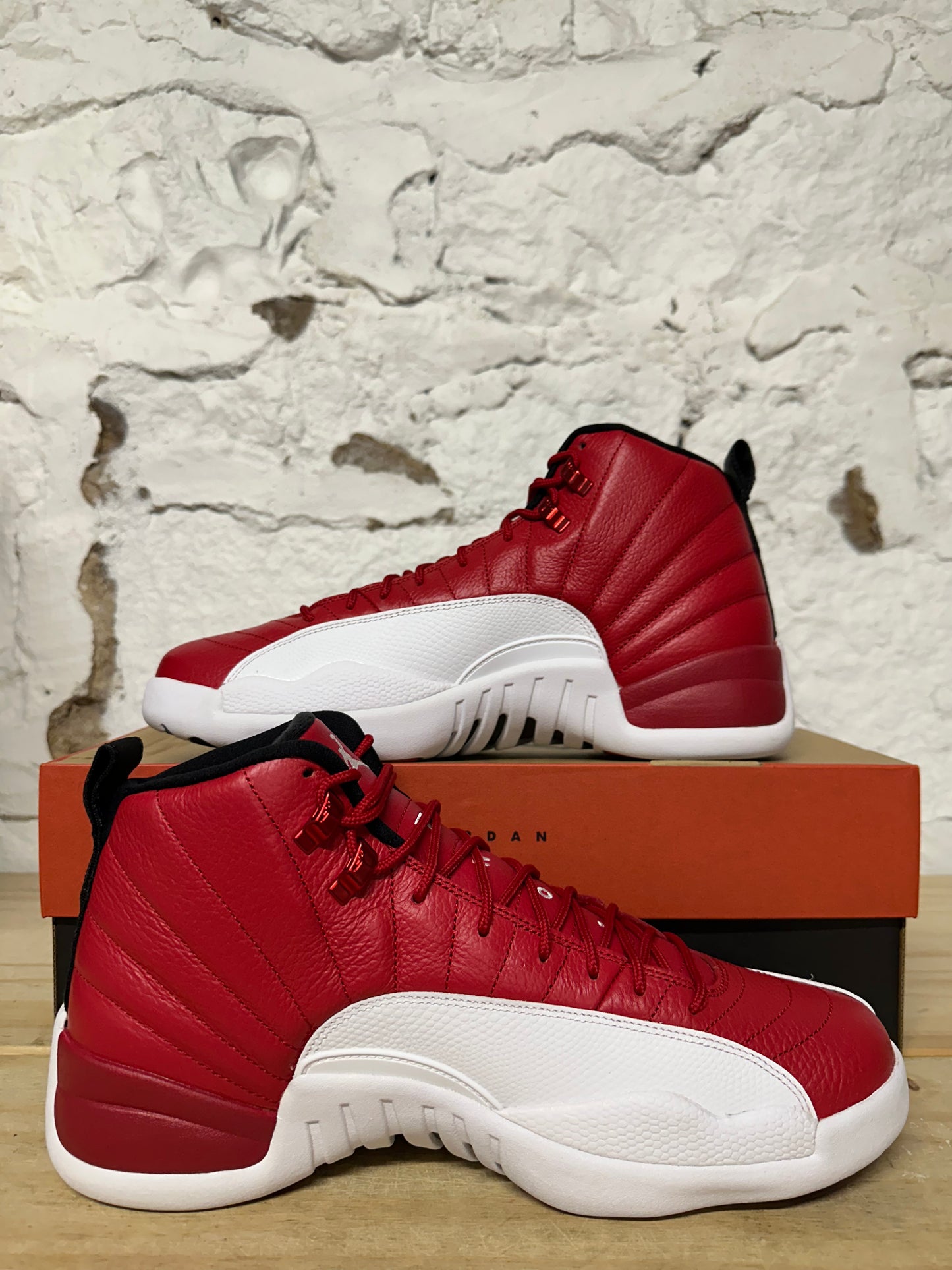 Air Jordan 12 Gym Red Sz 12 DS