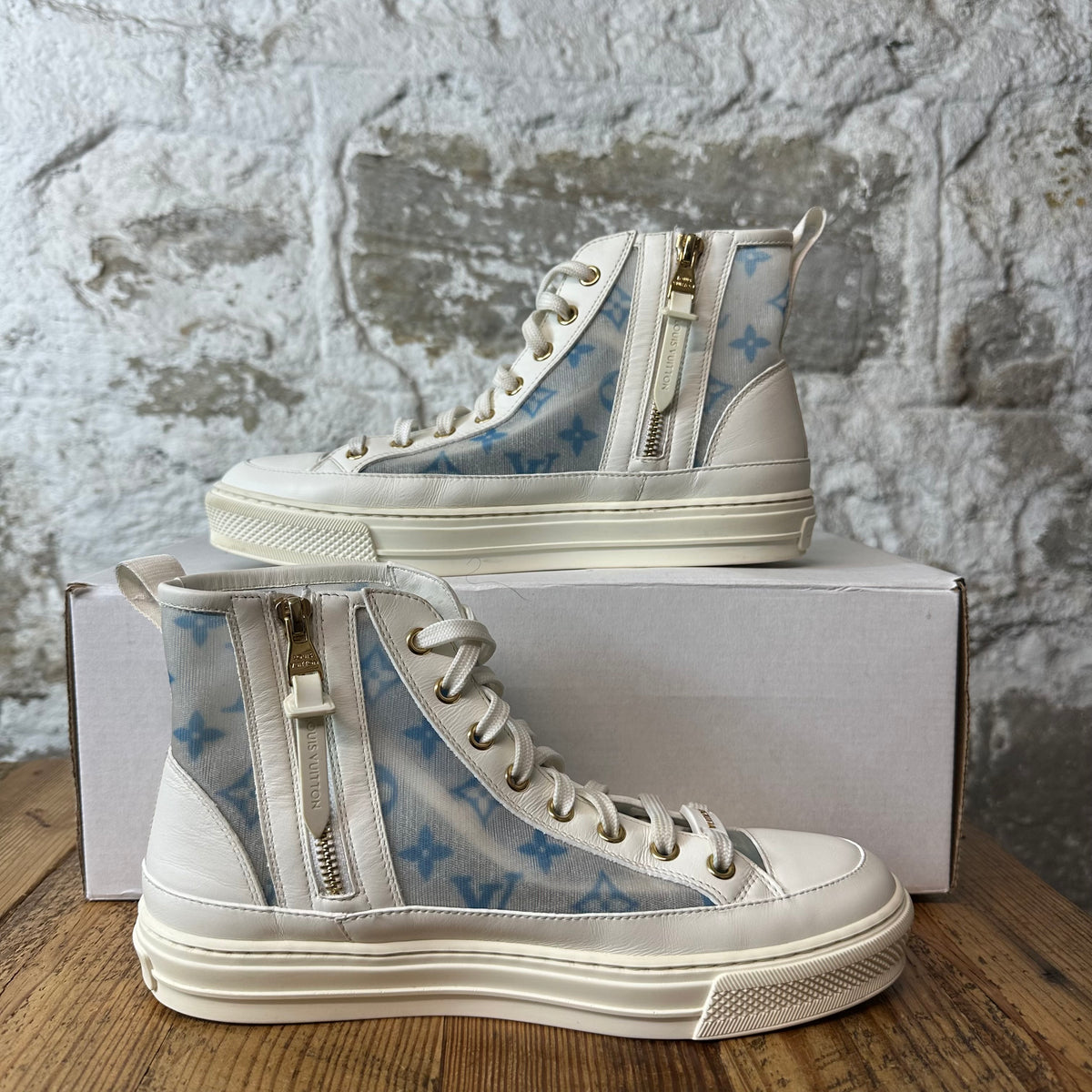 Louis Vuitton High Stellar Blue Monogram White Sneaker Sz 5 (37)