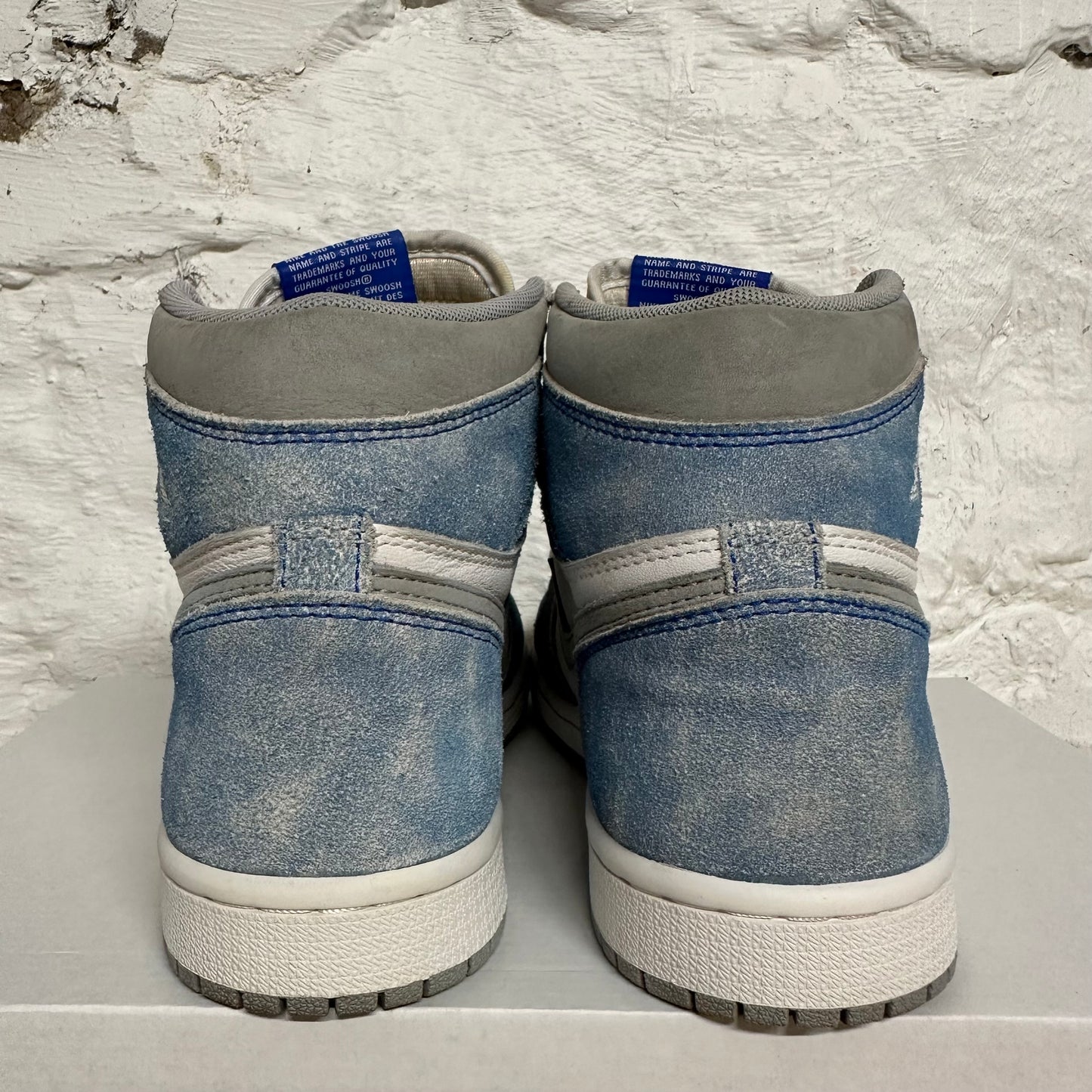 Air Jordan 1 High Hyper Royal Sz 5.5
