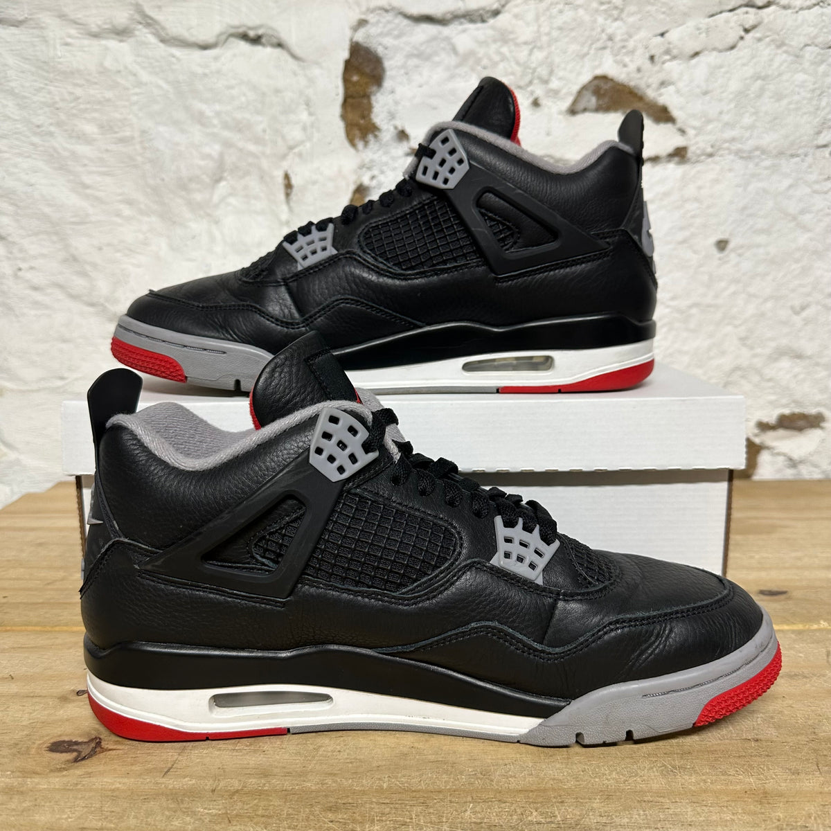 Air Jordan 4 Bred Reimagined Sz 11