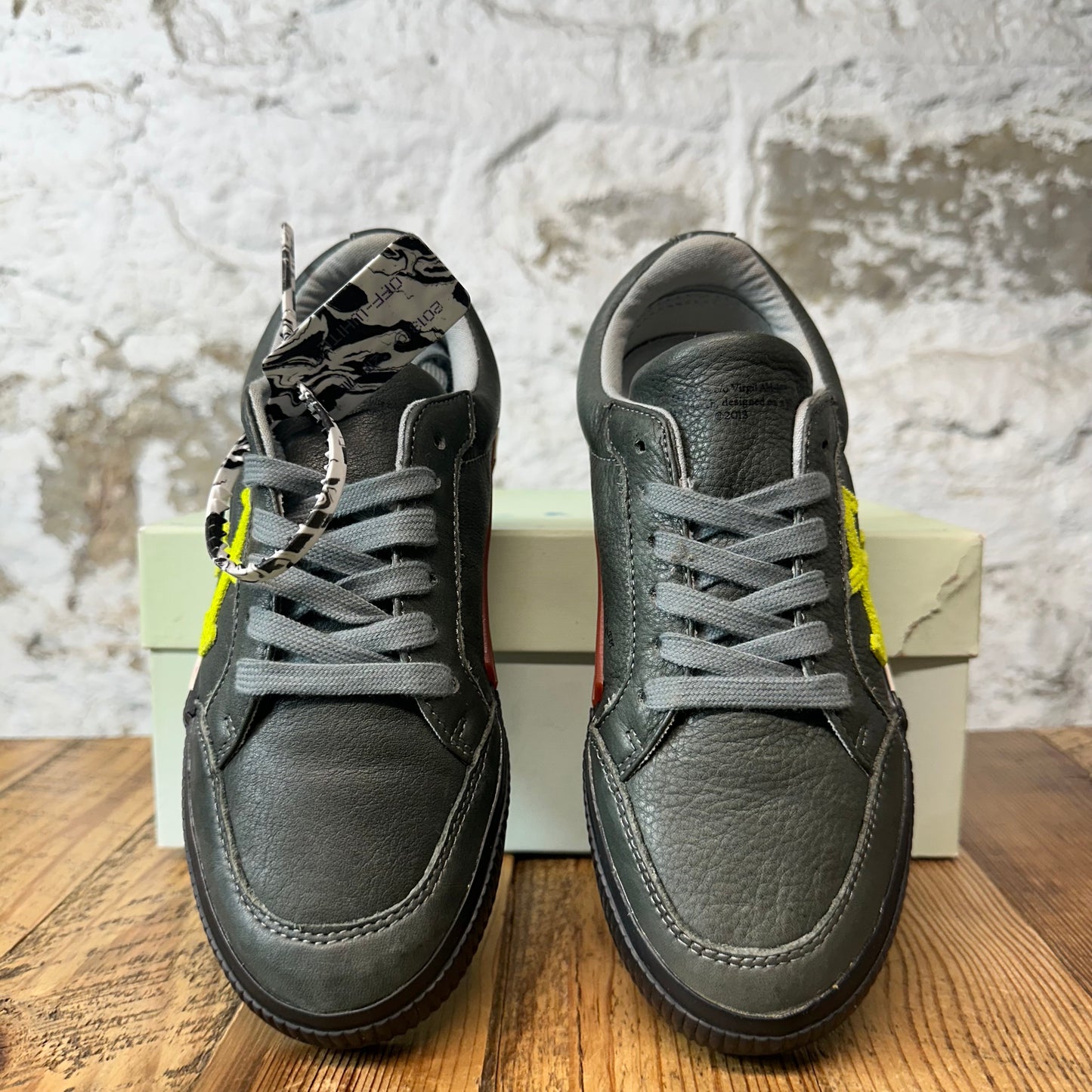 Off-White Green Leather Vulc Sneaker Sz 4 (35)