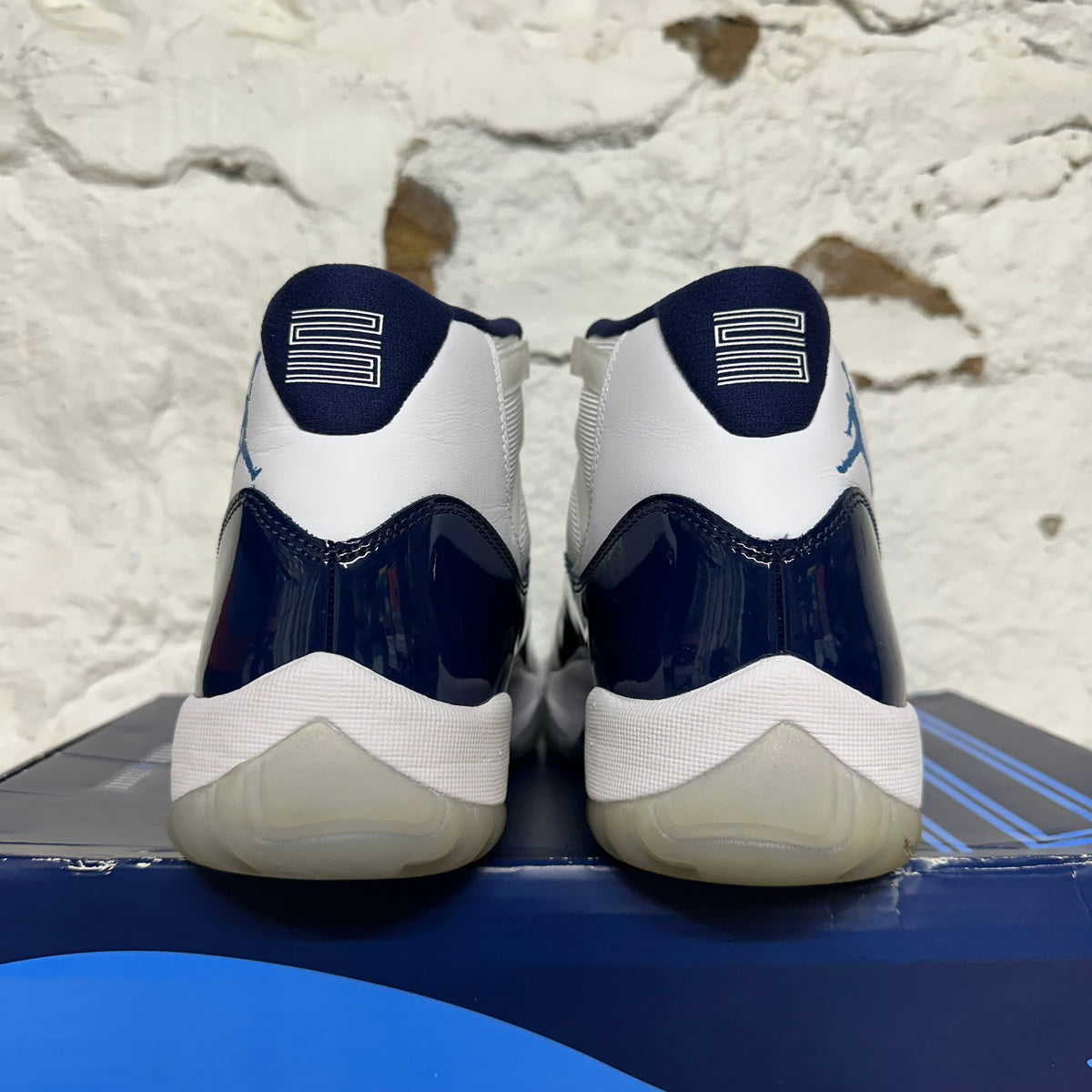 Air Jordan 11 High UNC Win Like 82 Sz 9.5