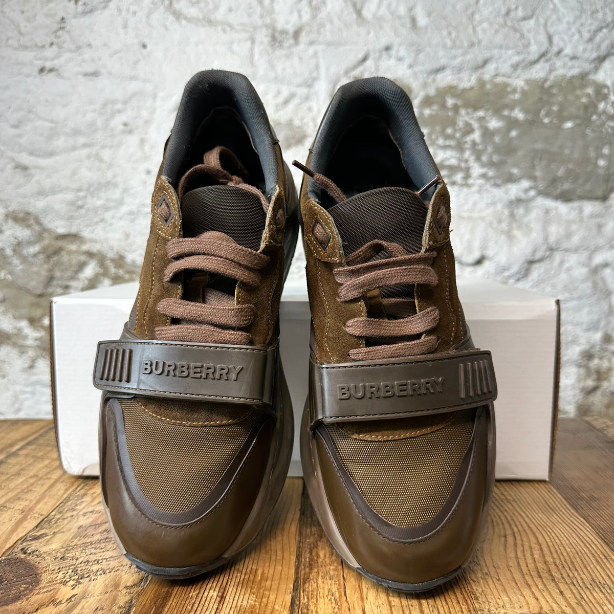 Burberry Ramsey Plaid Brown Sneaker Sz 8 (41)
