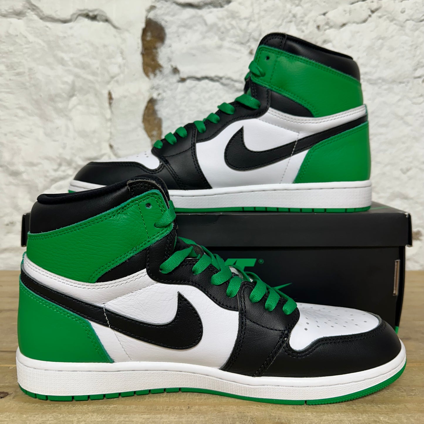 Air Jordan 1 High Lucky Green Sz 11