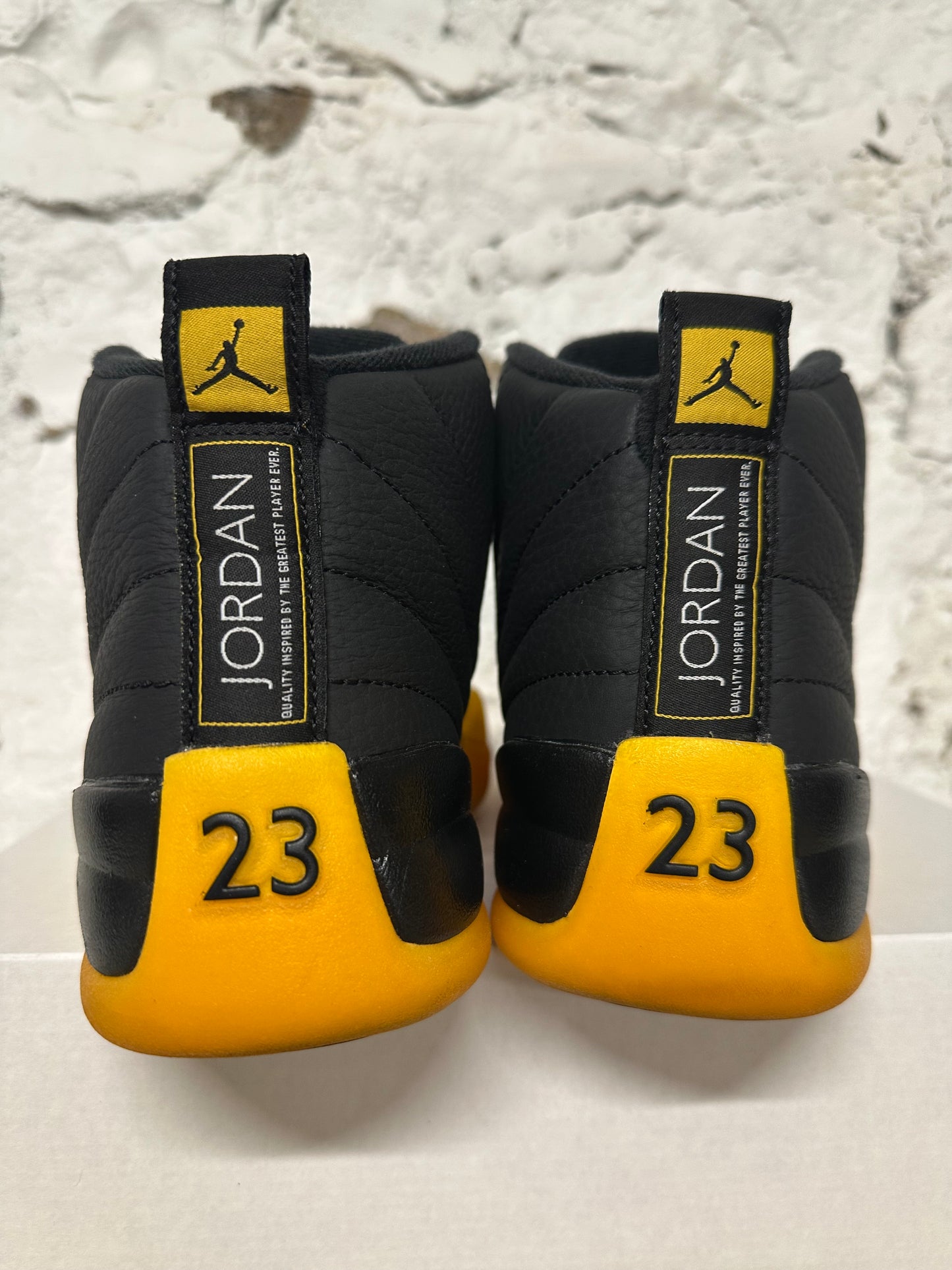 Air Jordan 12 University Gold Sz 9