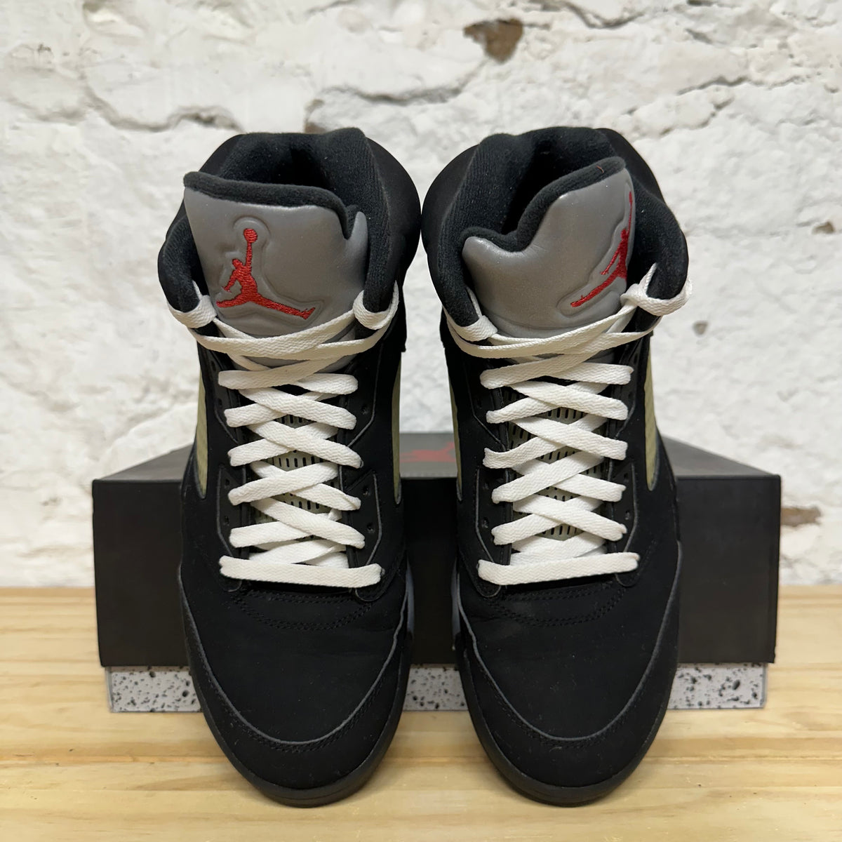 Air Jordan 5 Black Metallic (2016) Sz 9.5