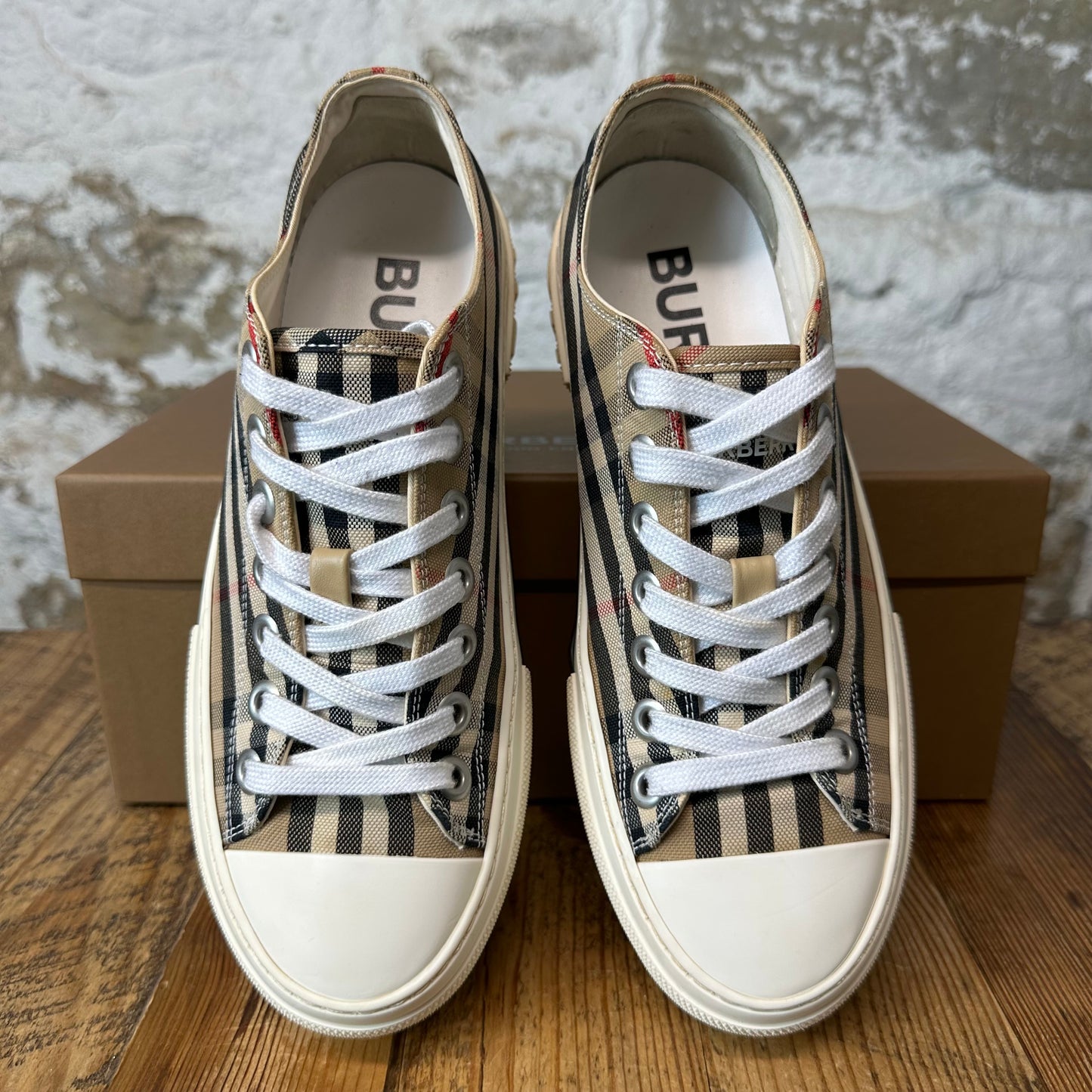 Burberry Tan Plaid Jack Sneaker Sz 6.5 (39)