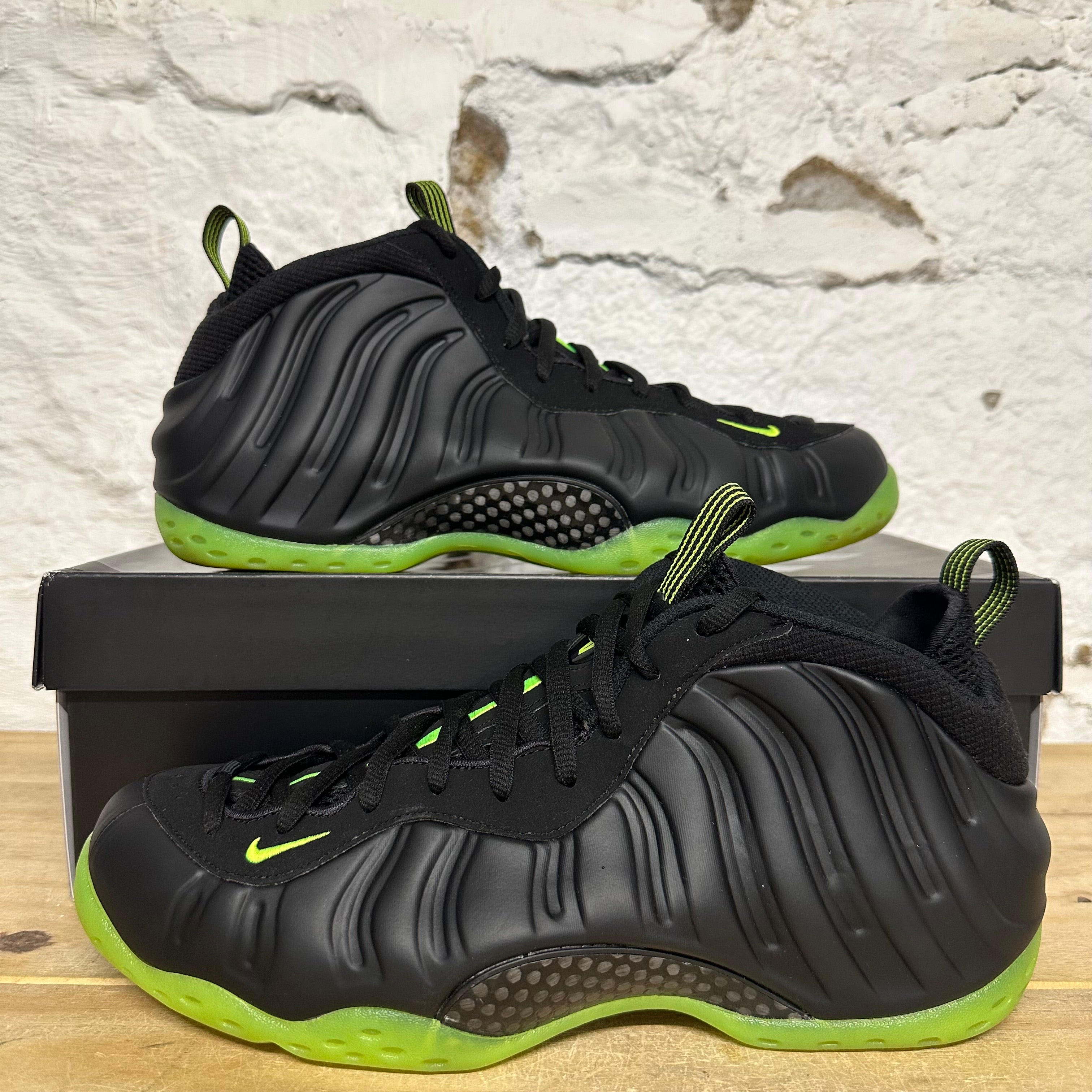 Nike Air Foamposite One Black Volt Sz 12