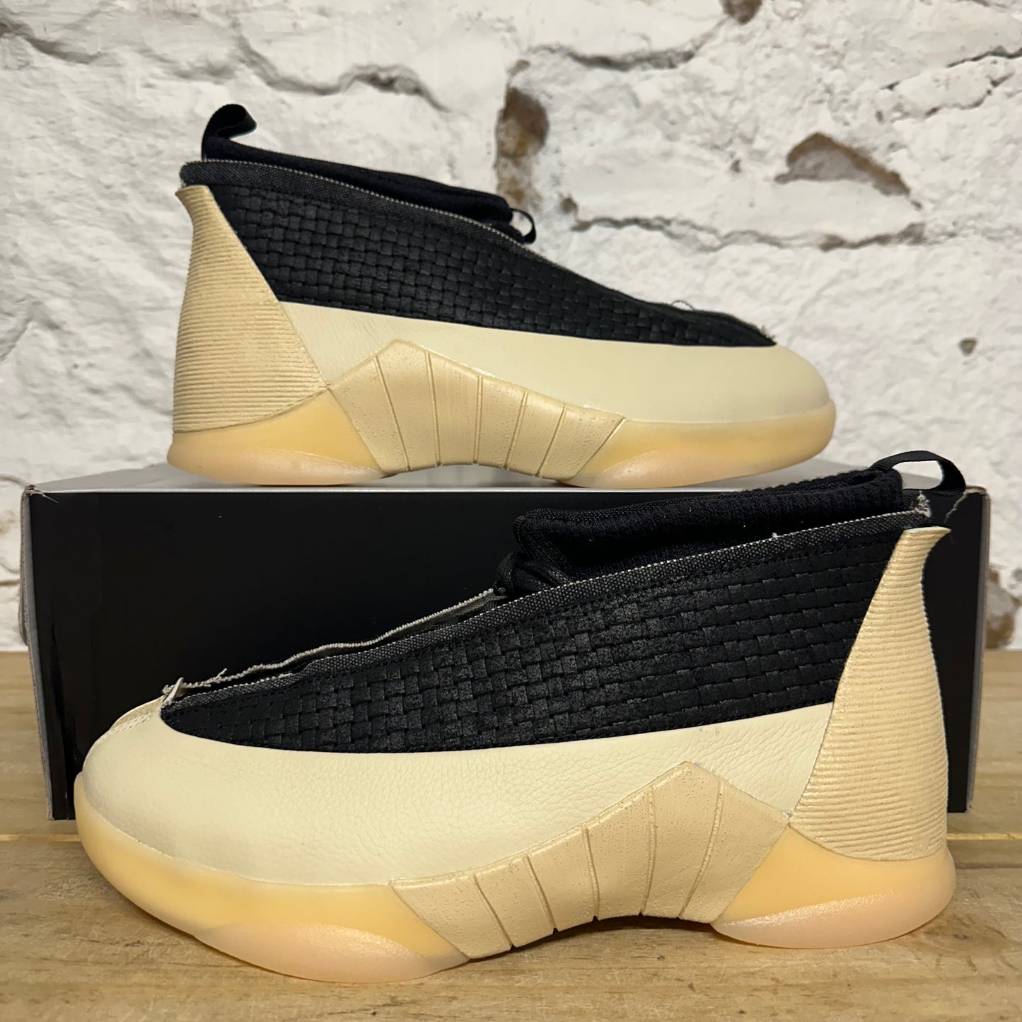Air Jordan 15 Black Muslin Sz 10.5 DS