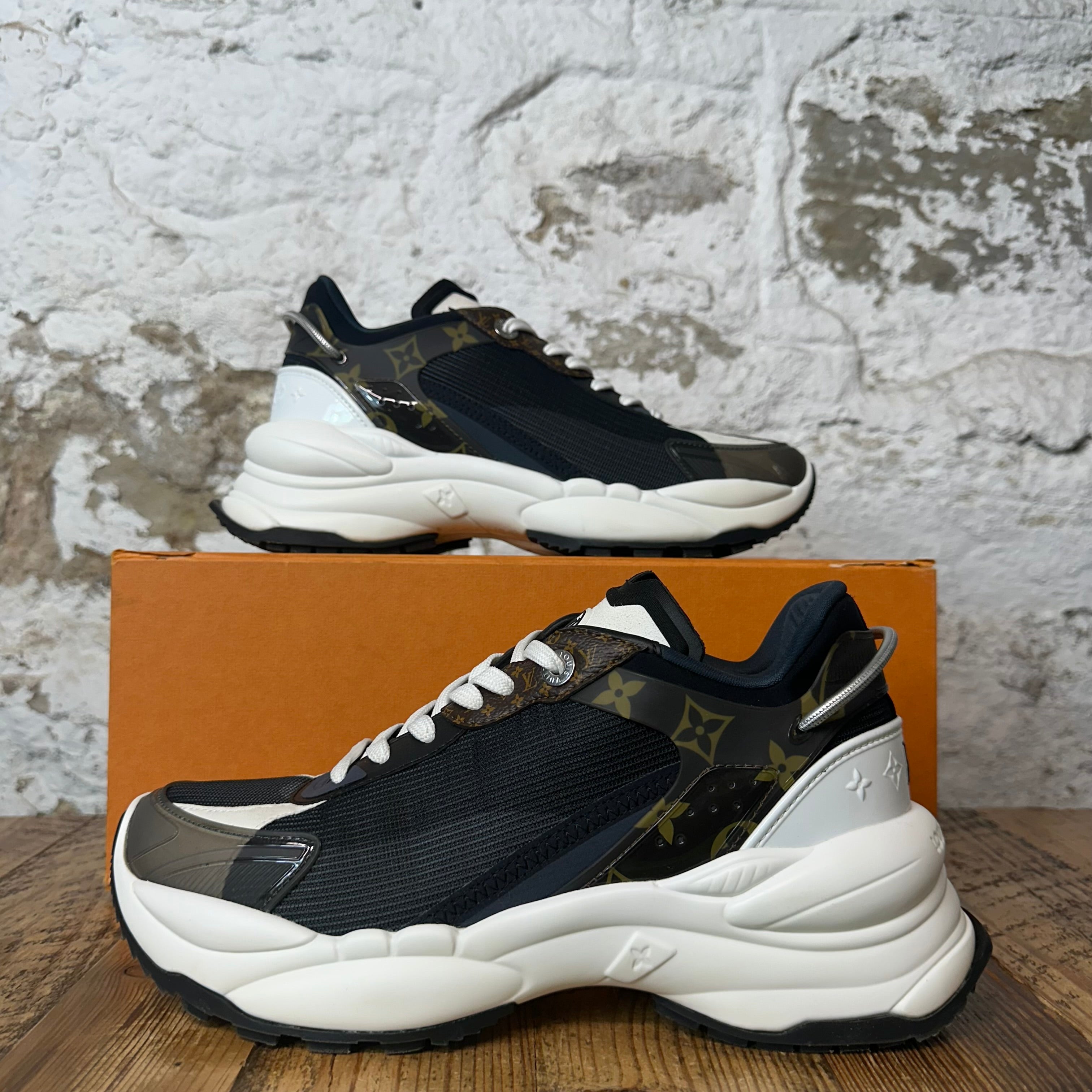 Louis Vuitton Black Brown White Run 55 Sneaker Sz 7 (40)