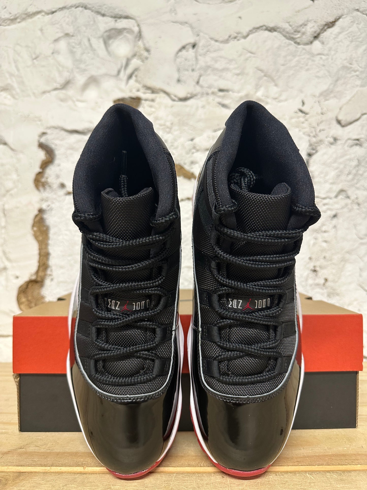 Air Jordan 11 Bred (2019) Sz 10 DS