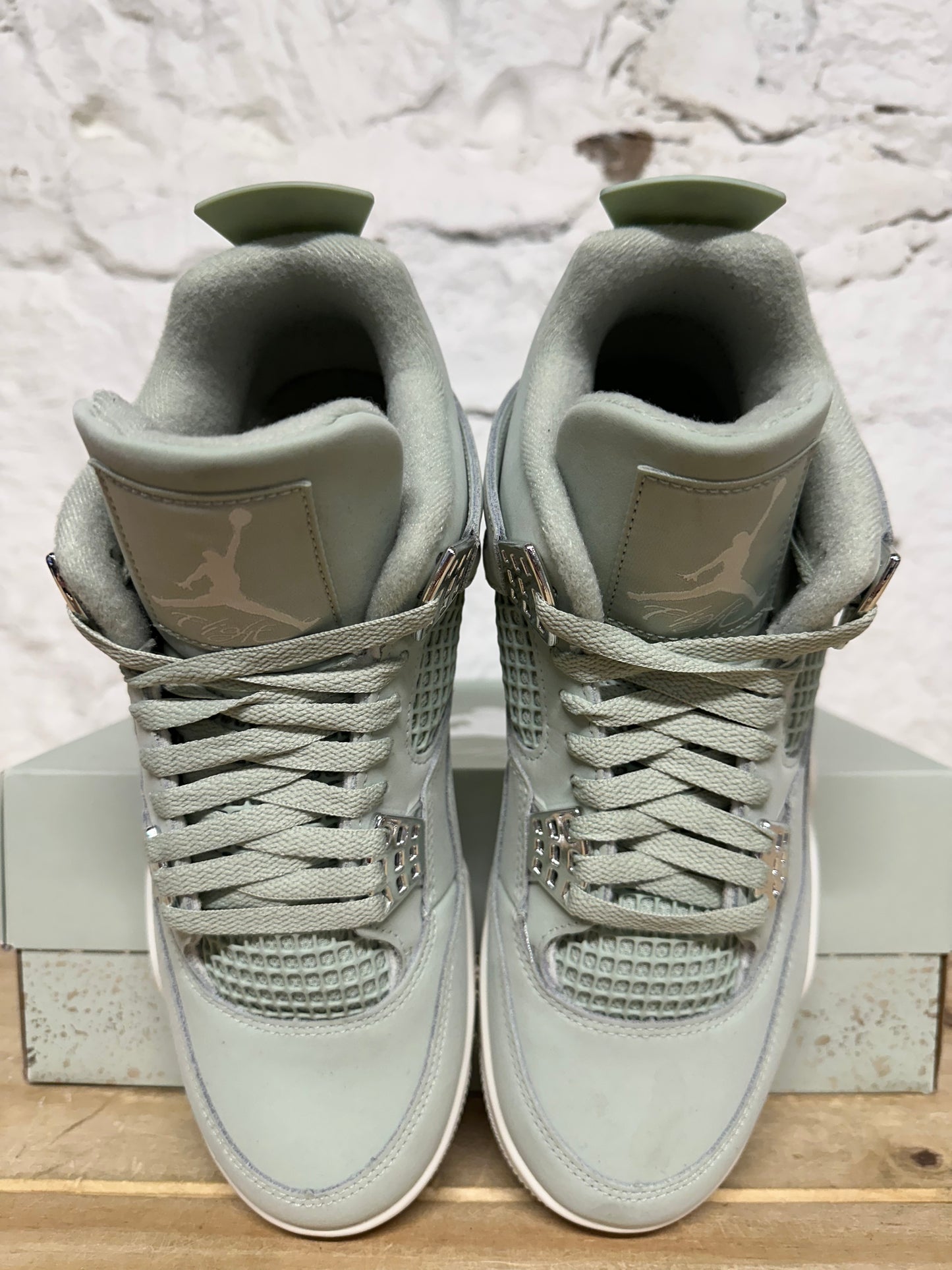 Air Jordan 4 Seafoam Sz 8.5 (10W)