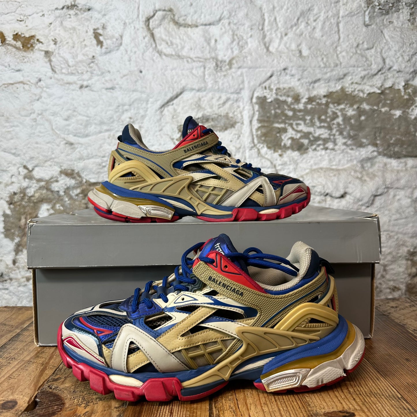 Balenciaga Track 2 Beige Blue Red Sneaker Sz 8 (41)