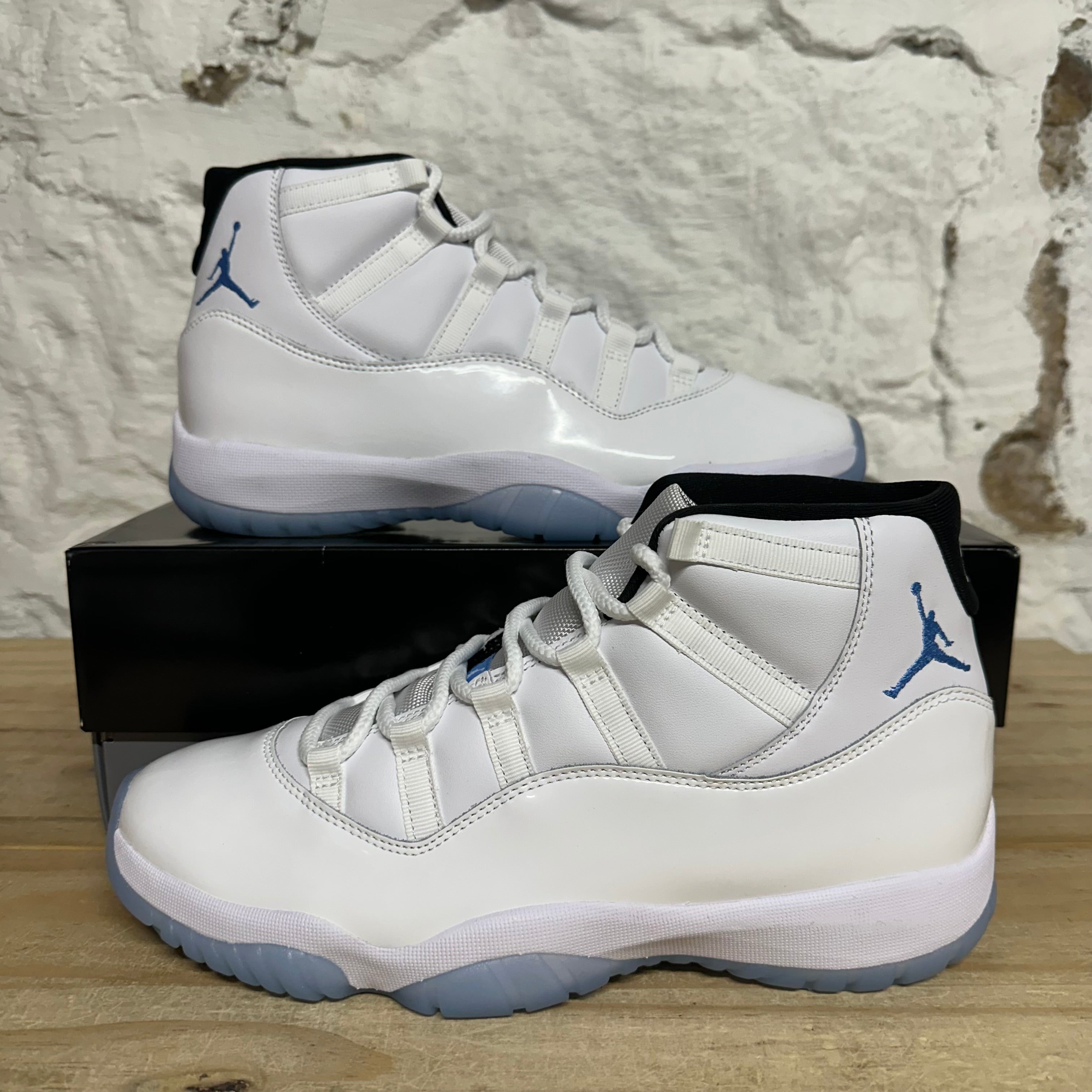 Air Jordan 11 High Legend Blue Sz 10.5 DS