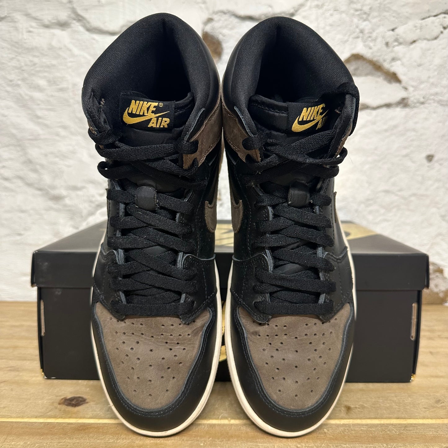Air Jordan 1 High Palomino Sz 9