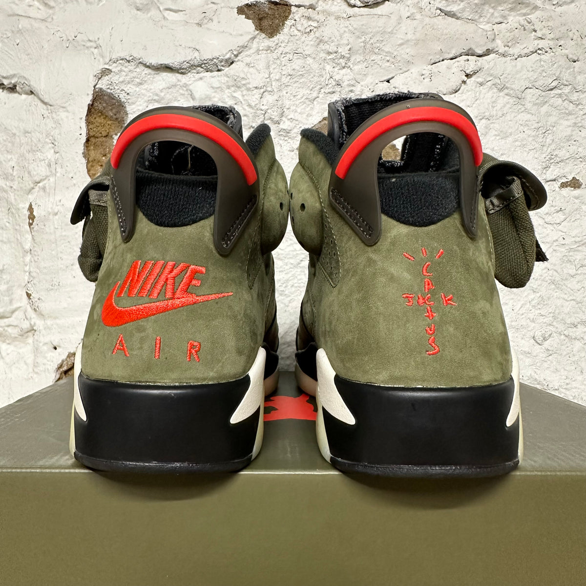 Air Jordan 6 Travis Scott Olive Sz 9