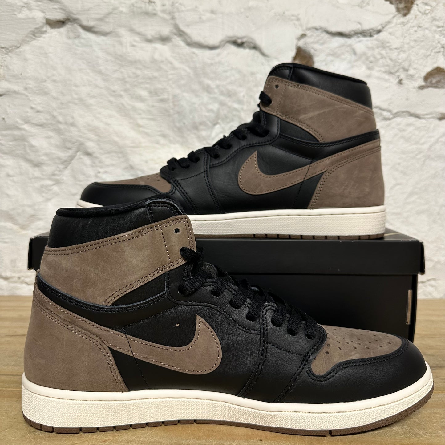 Air Jordan 1 High Palomino Sz 12.5