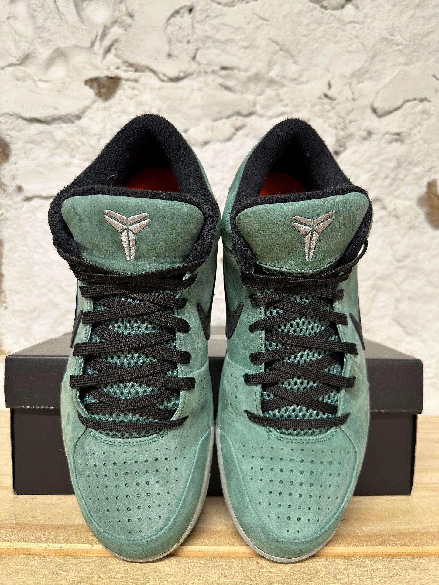 Nike Kobe 4 Girl Dad Sz 10