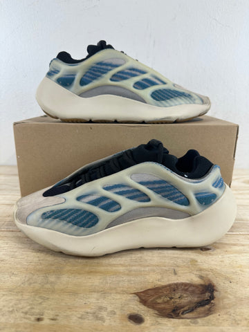 Yeezy 700 Kyanite Sz 8