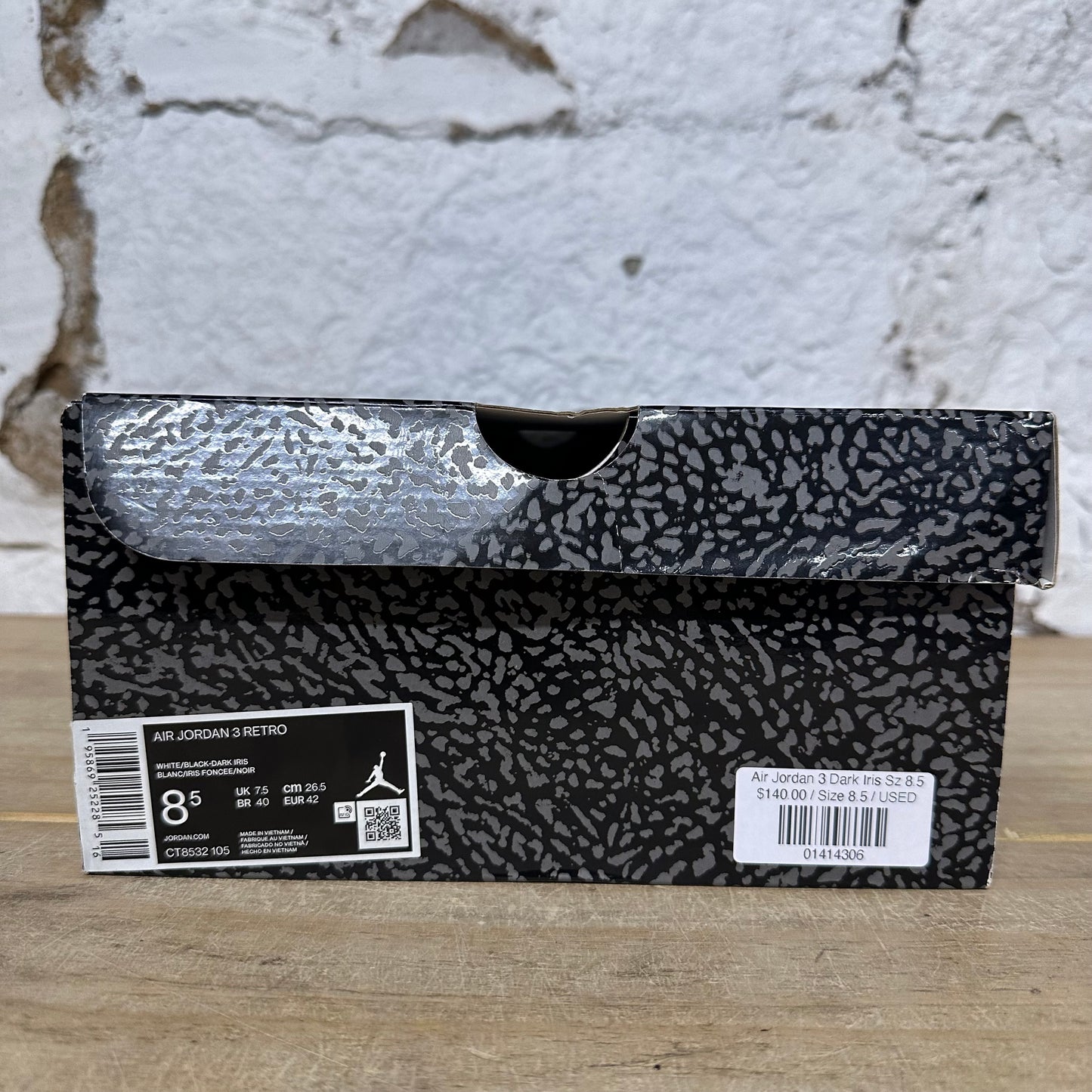 Air Jordan 3 Dark Iris Sz 8.5
