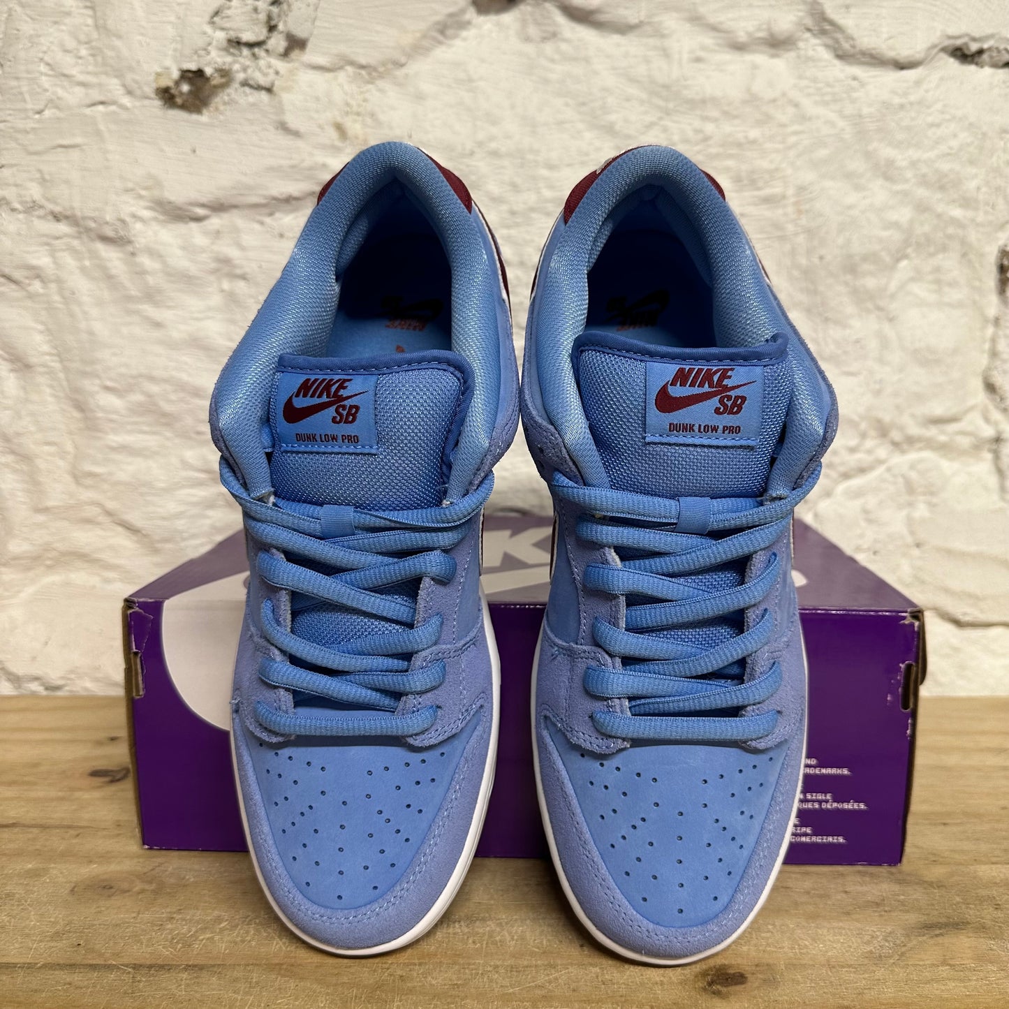 Nike SB Dunk Low Philadelphia Phillies Sz 9 DS