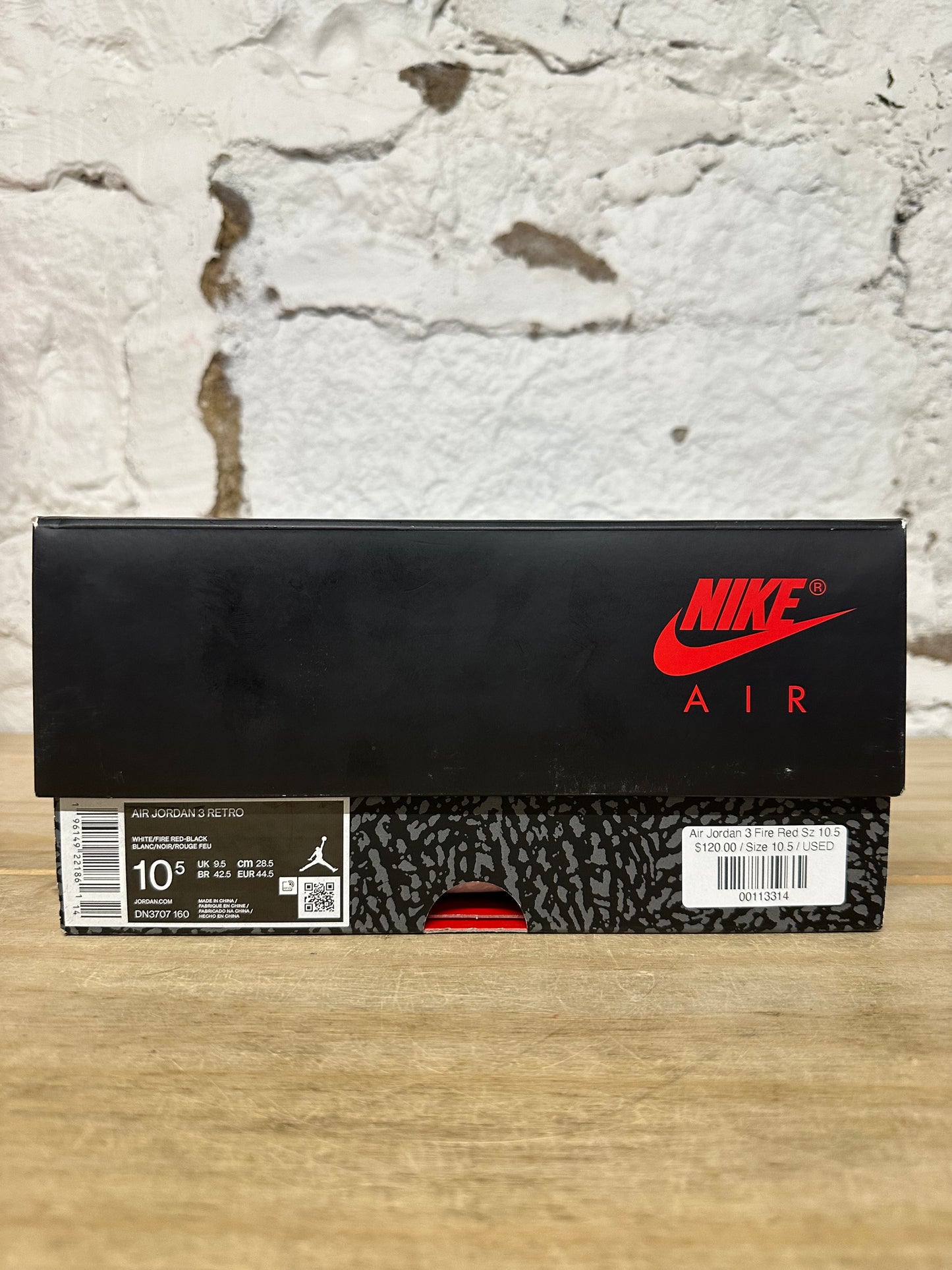 Air Jordan 3 Fire Red Sz 10.5