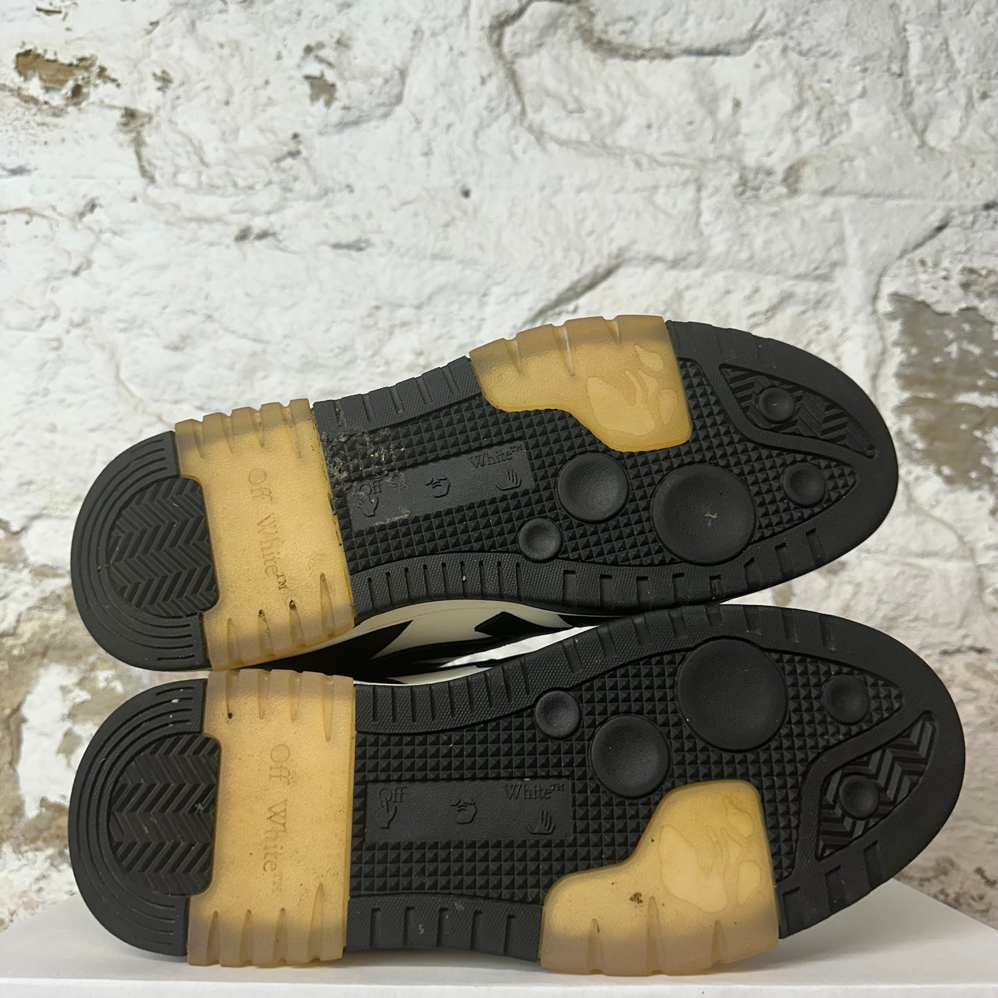 Off White Out Of Office Black White Sneaker Sz 9 (42)