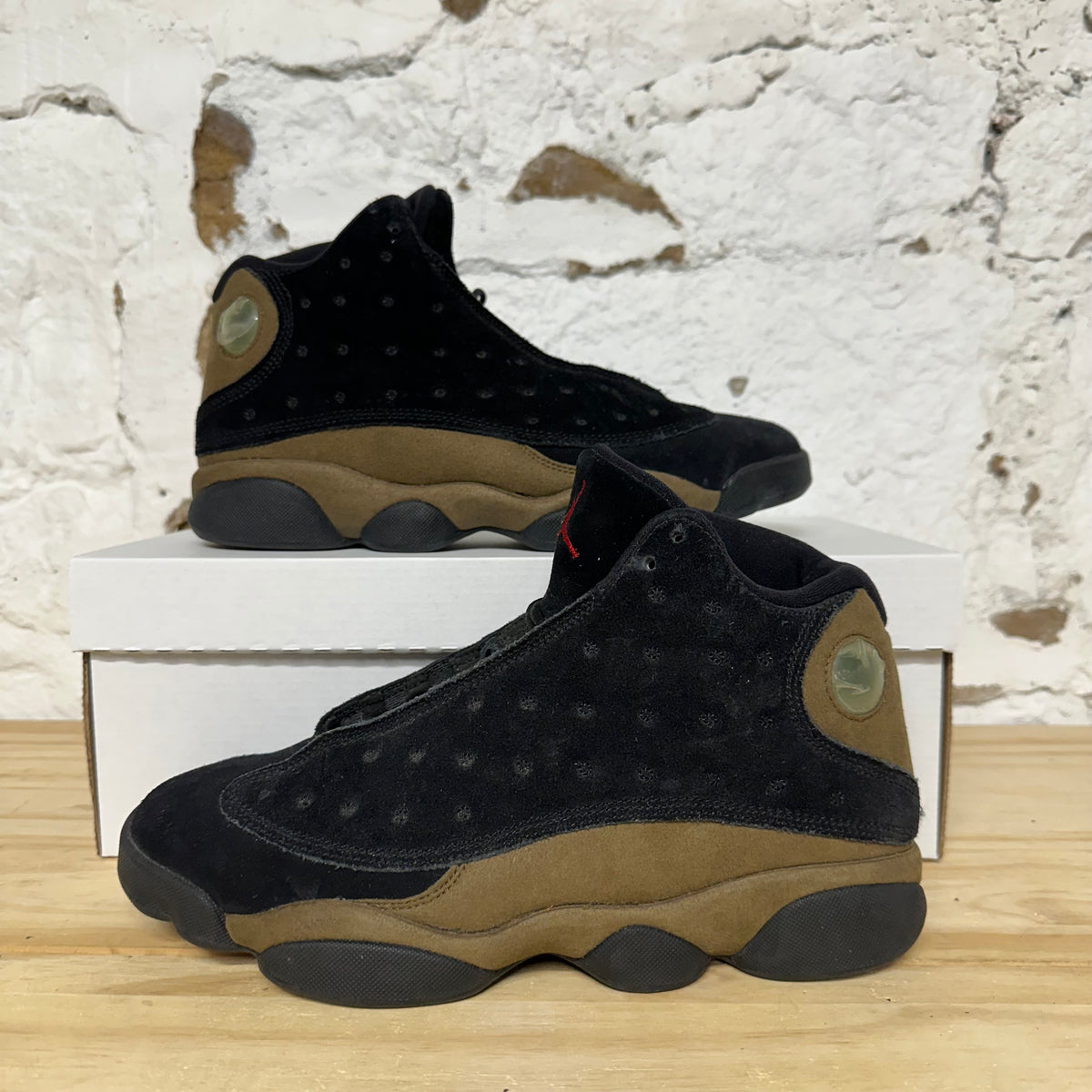 Air Jordan 13 Olive Sz 8.5