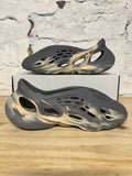 Yeezy Foam Runner MXT Moon Grey Sz 13